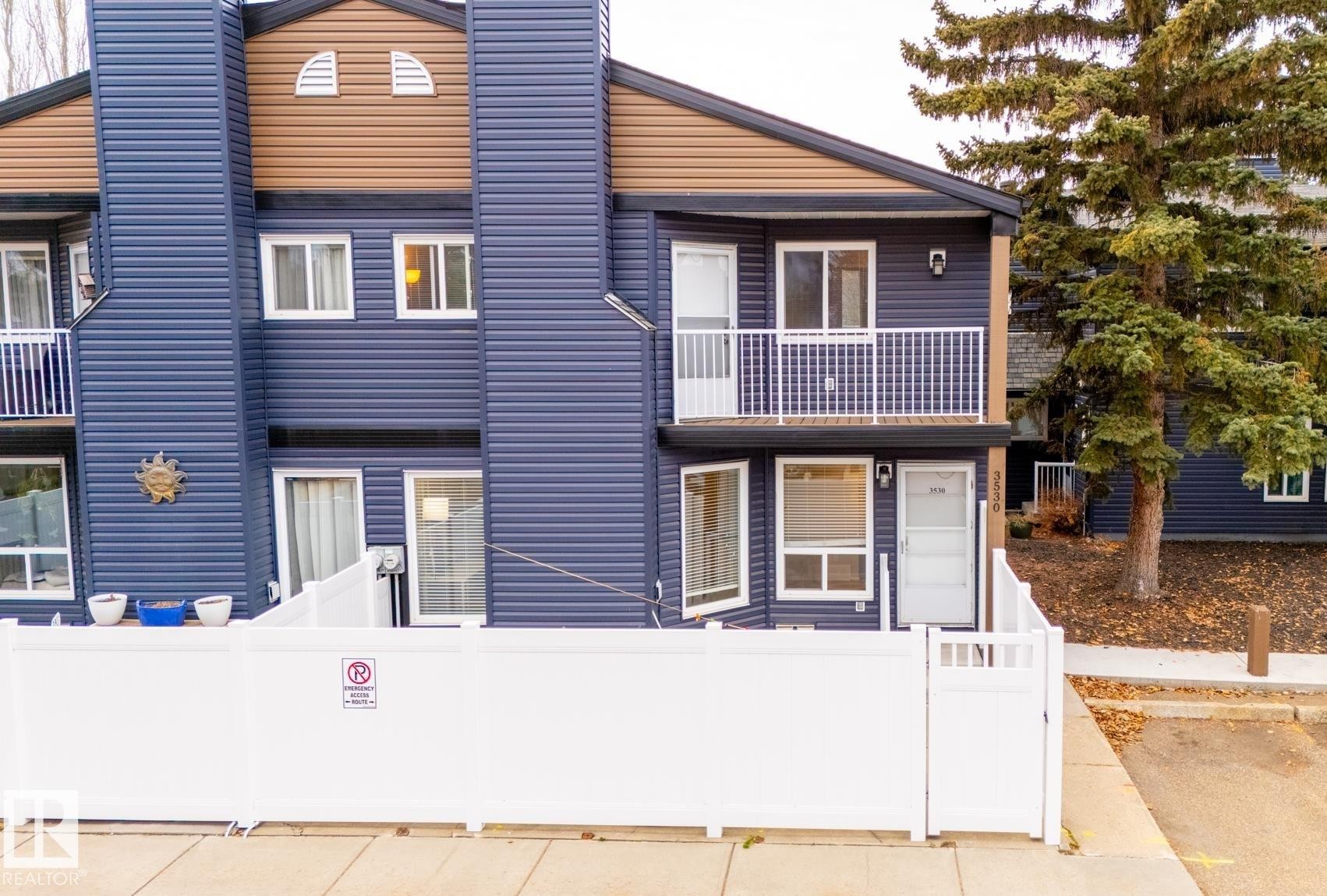 3530 42 Street, Edmonton, AB - Outdoor With Balcony