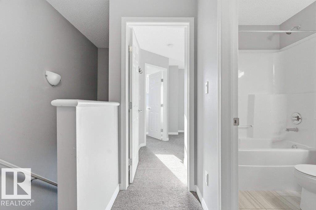 74 3305 Orchards Li, Edmonton, AB - Indoor Photo Showing Bathroom