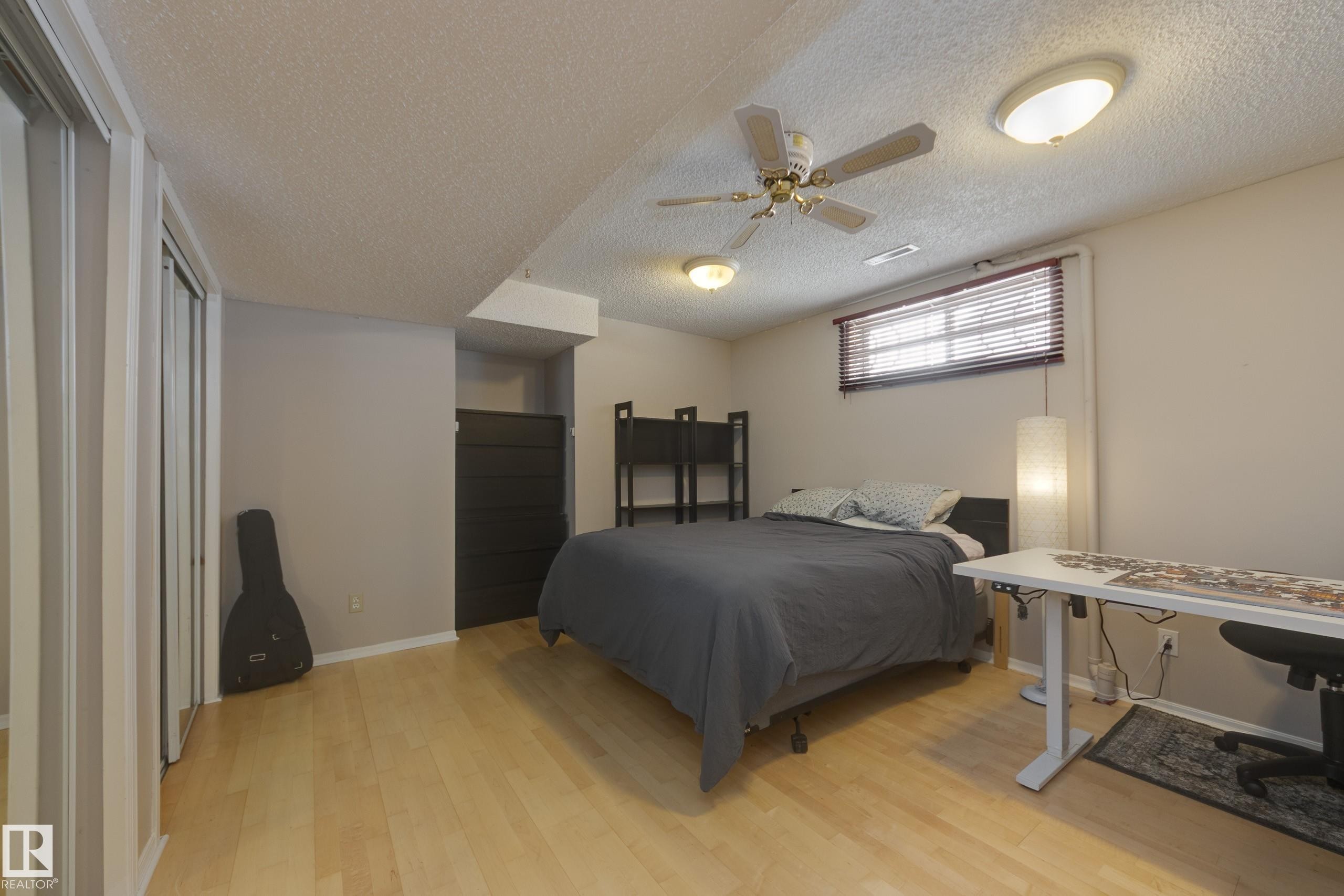 18316 60 Avenue, Edmonton, AB - Indoor Photo Showing Bedroom