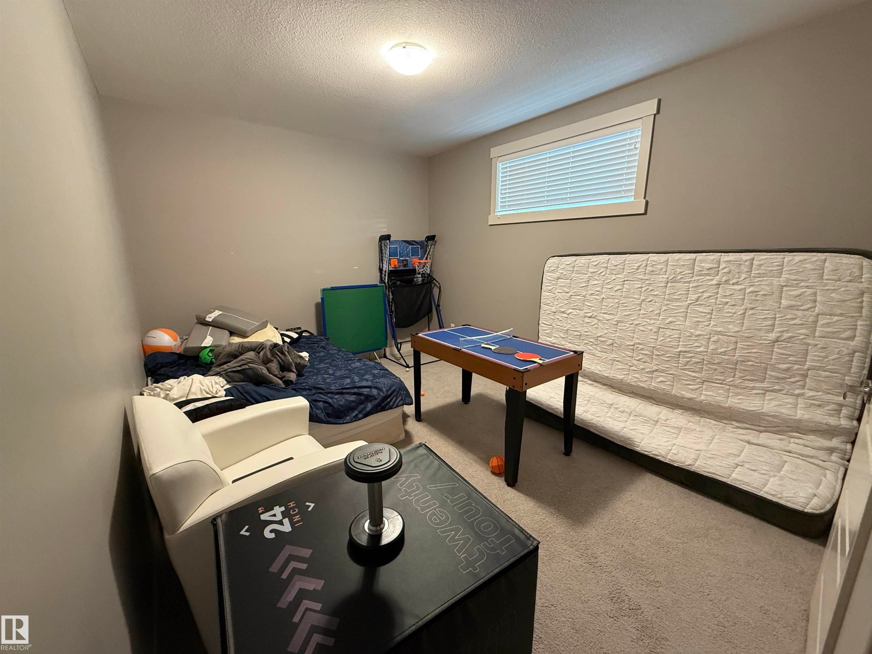 2036 Rochester Avenue, Edmonton, AB - Indoor