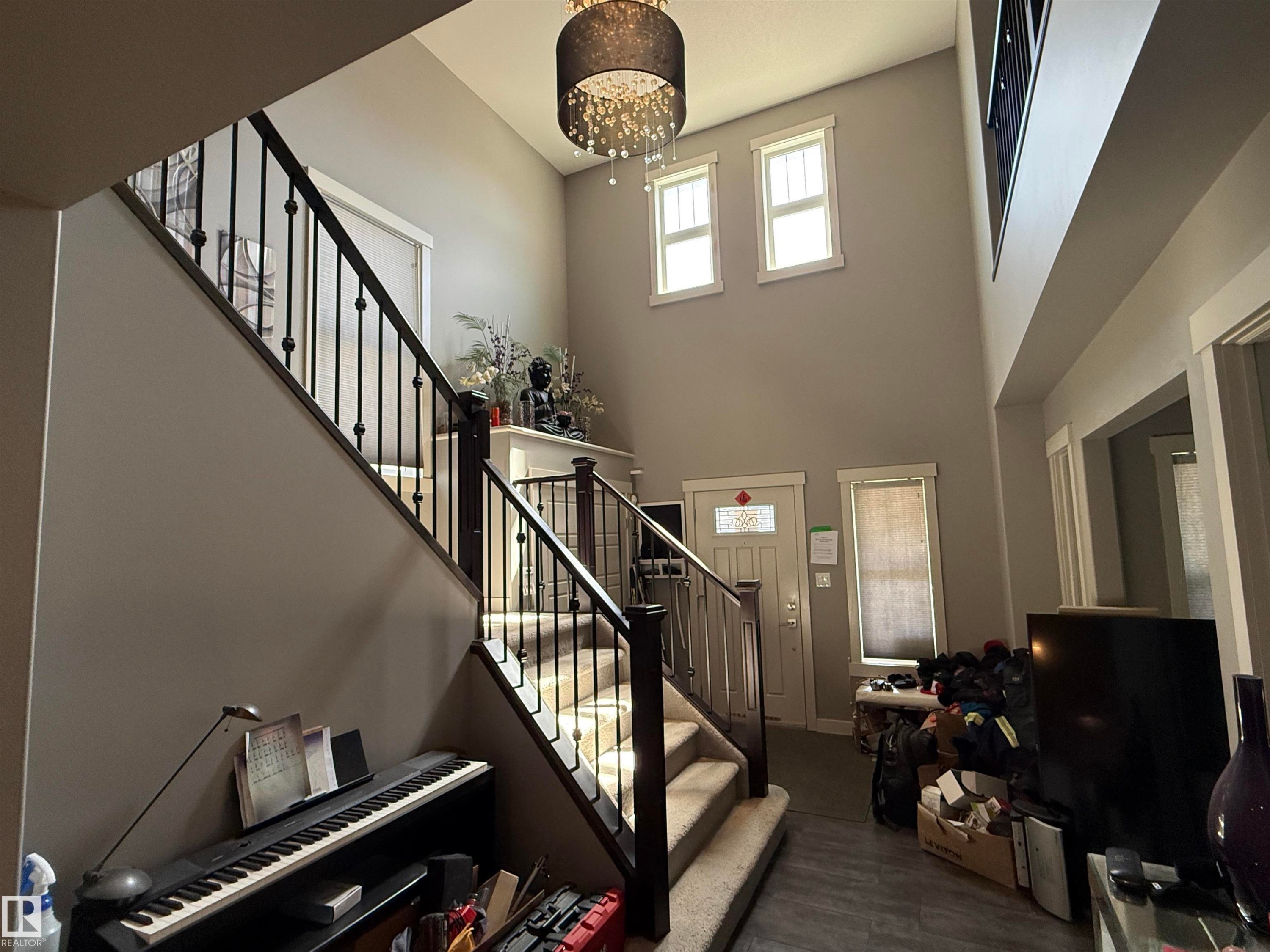 2036 Rochester Avenue, Edmonton, AB - Indoor Photo Showing Other Room
