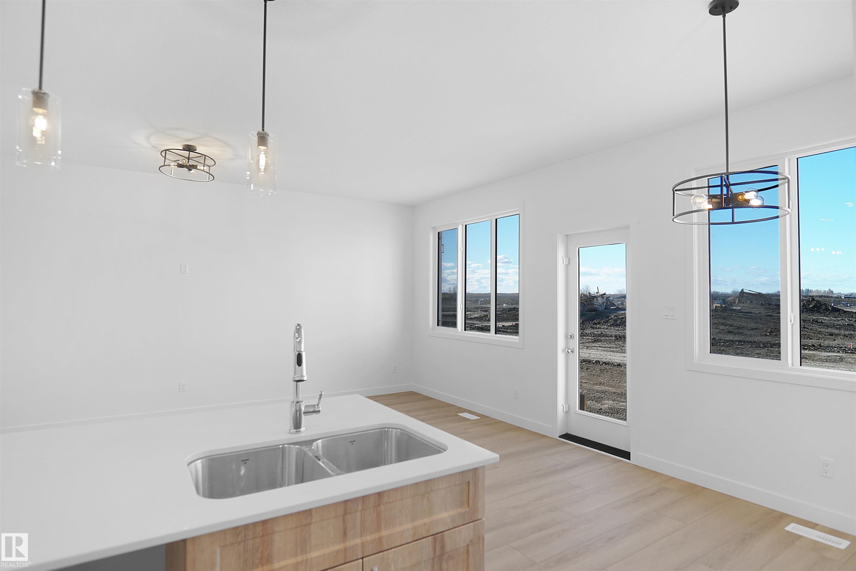 2128 210 Street, Edmonton, AB - Indoor