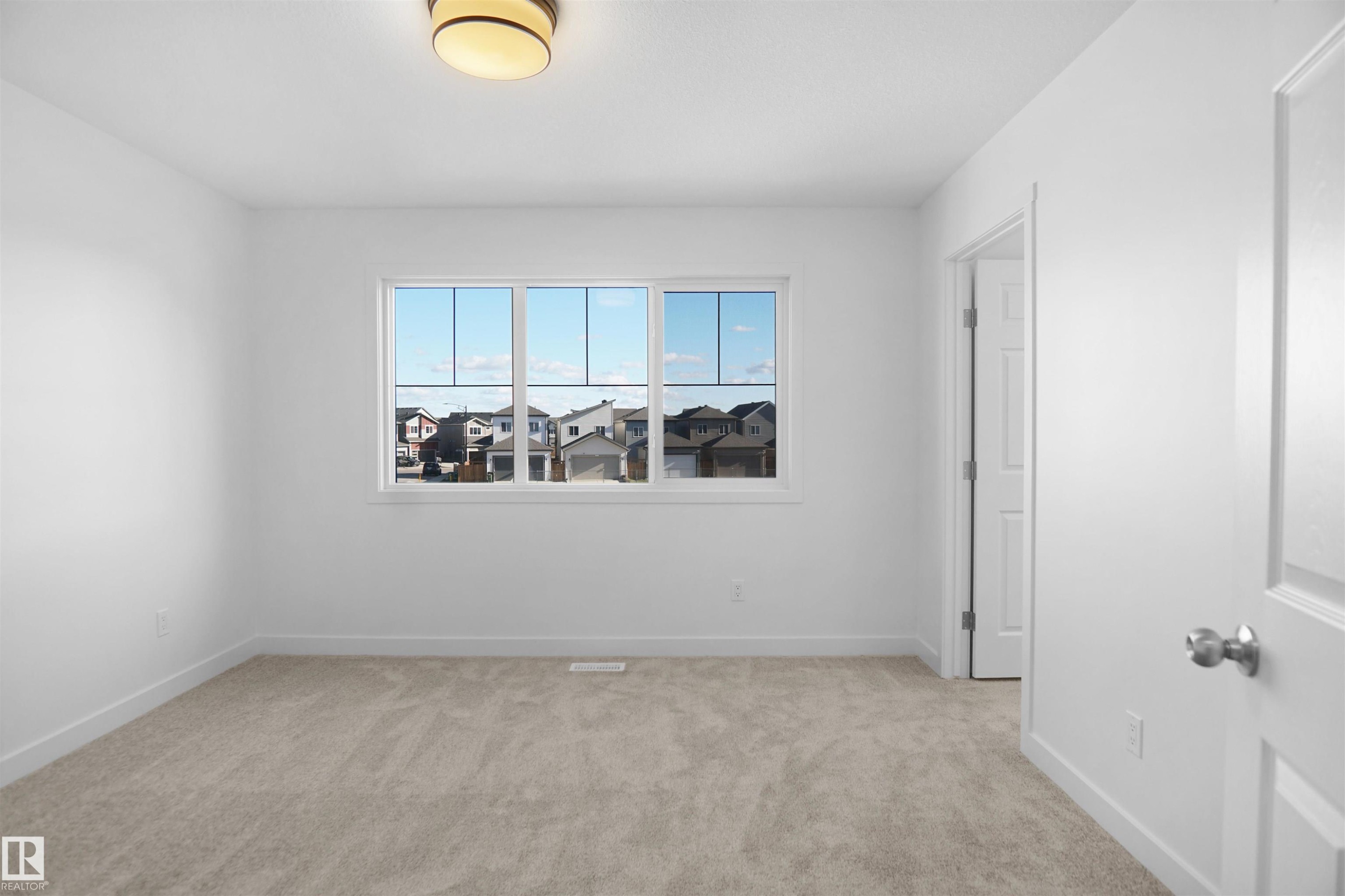 2128 210 Street, Edmonton, AB - Indoor Photo Showing Other Room