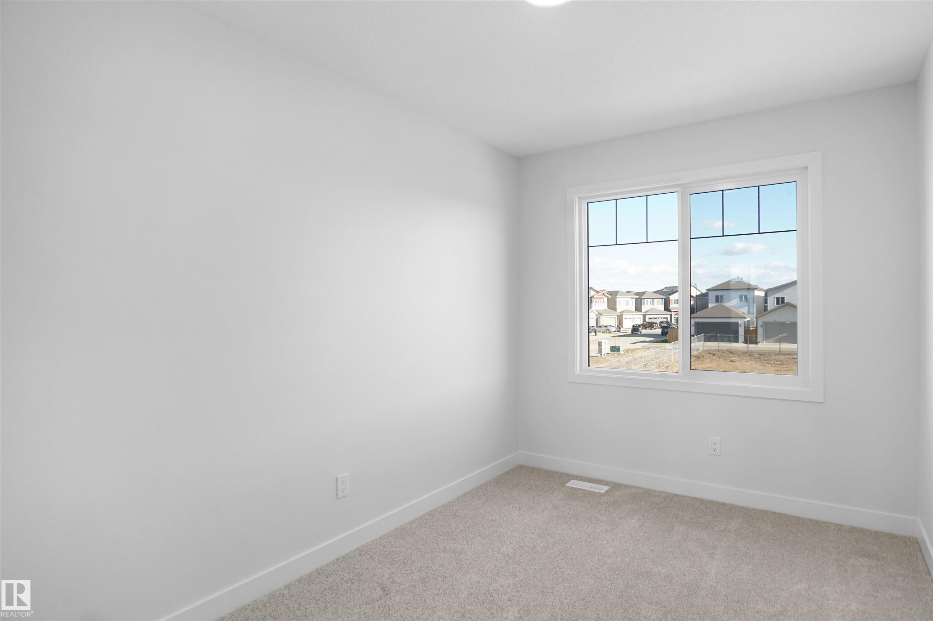 2124 210 Street, Edmonton, AB - Indoor Photo Showing Other Room