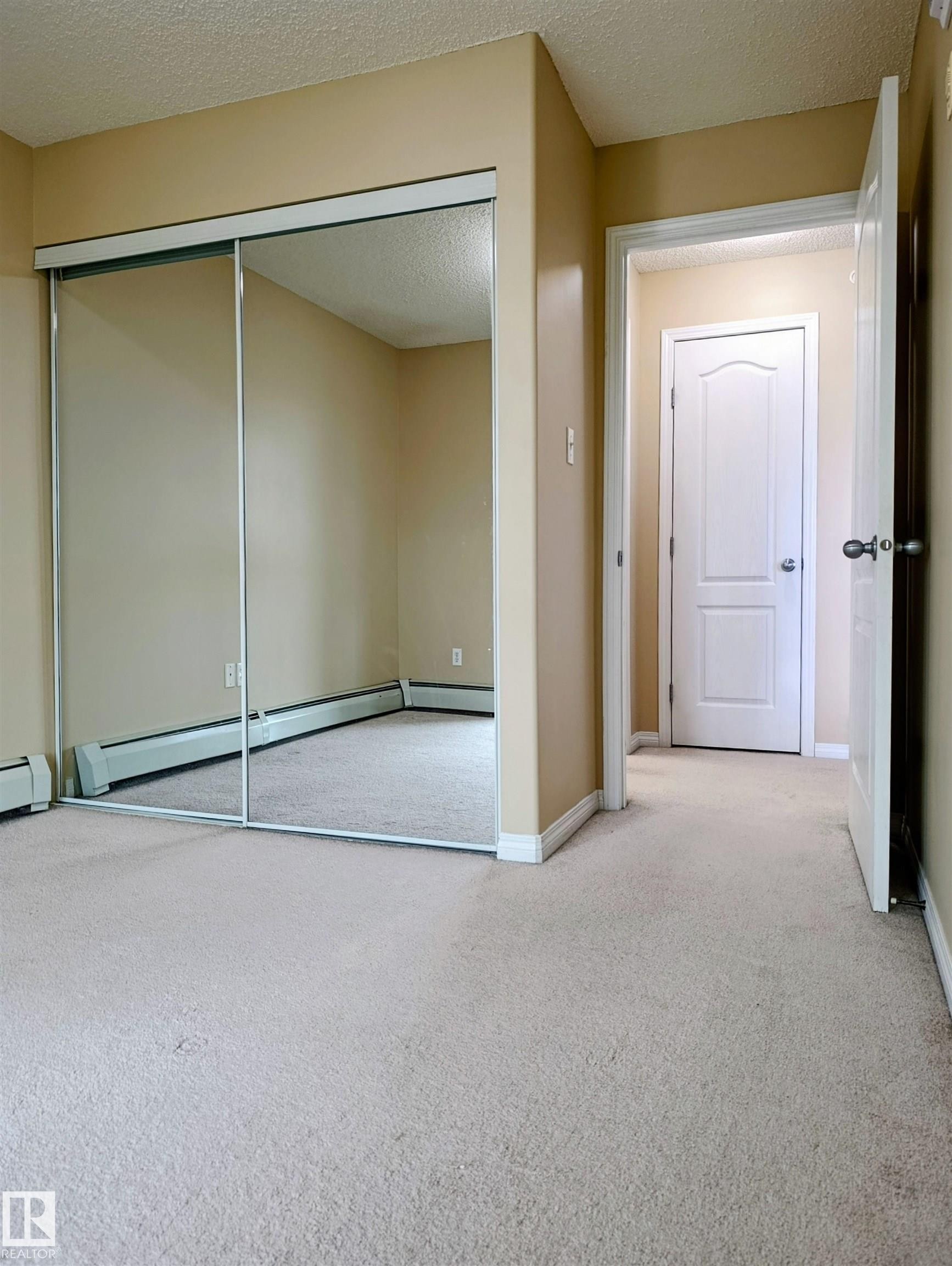 1422 7339 South Terwillegar Drive, Edmonton, AB