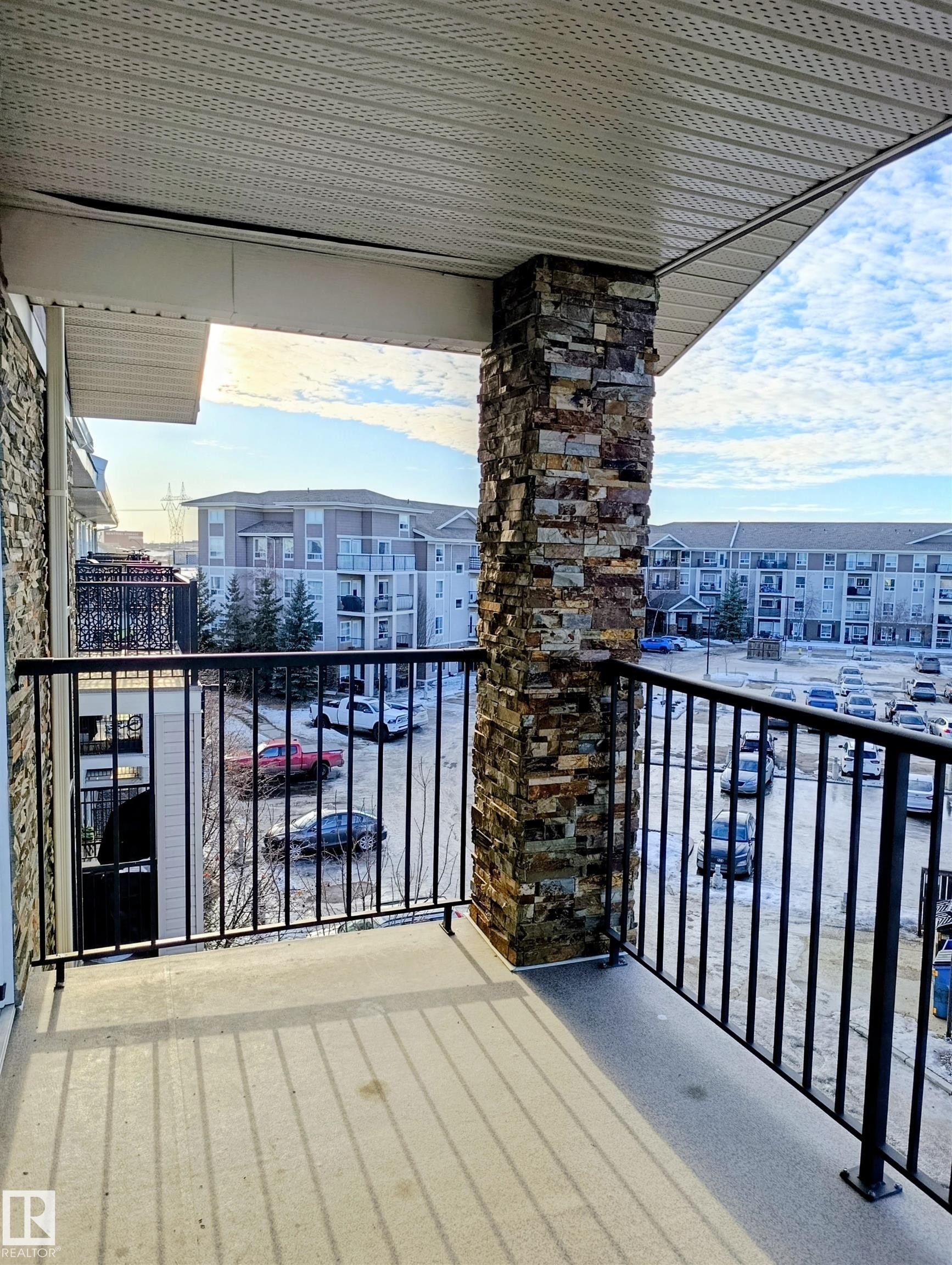 1422 7339 South Terwillegar Drive, Edmonton, AB