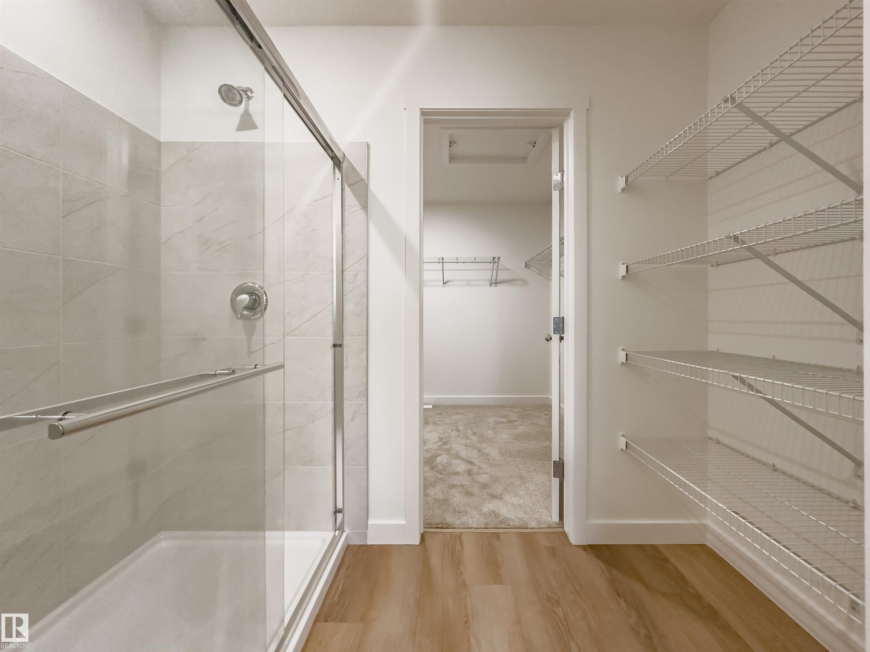 4645 Kinsella Landing, Edmonton, AB - Indoor With Storage