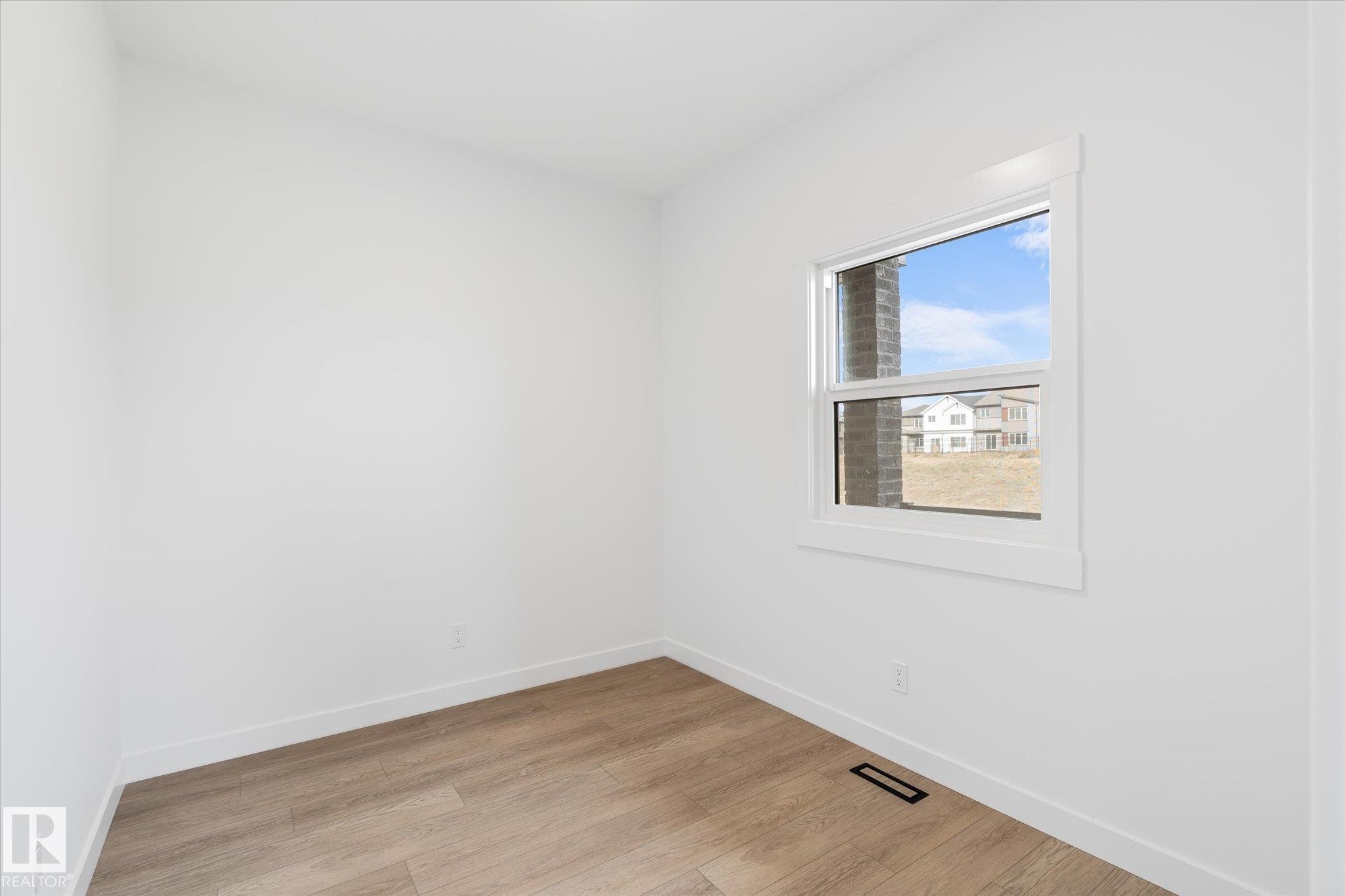 22607 89 Avenue, Edmonton, AB - Indoor Photo Showing Other Room