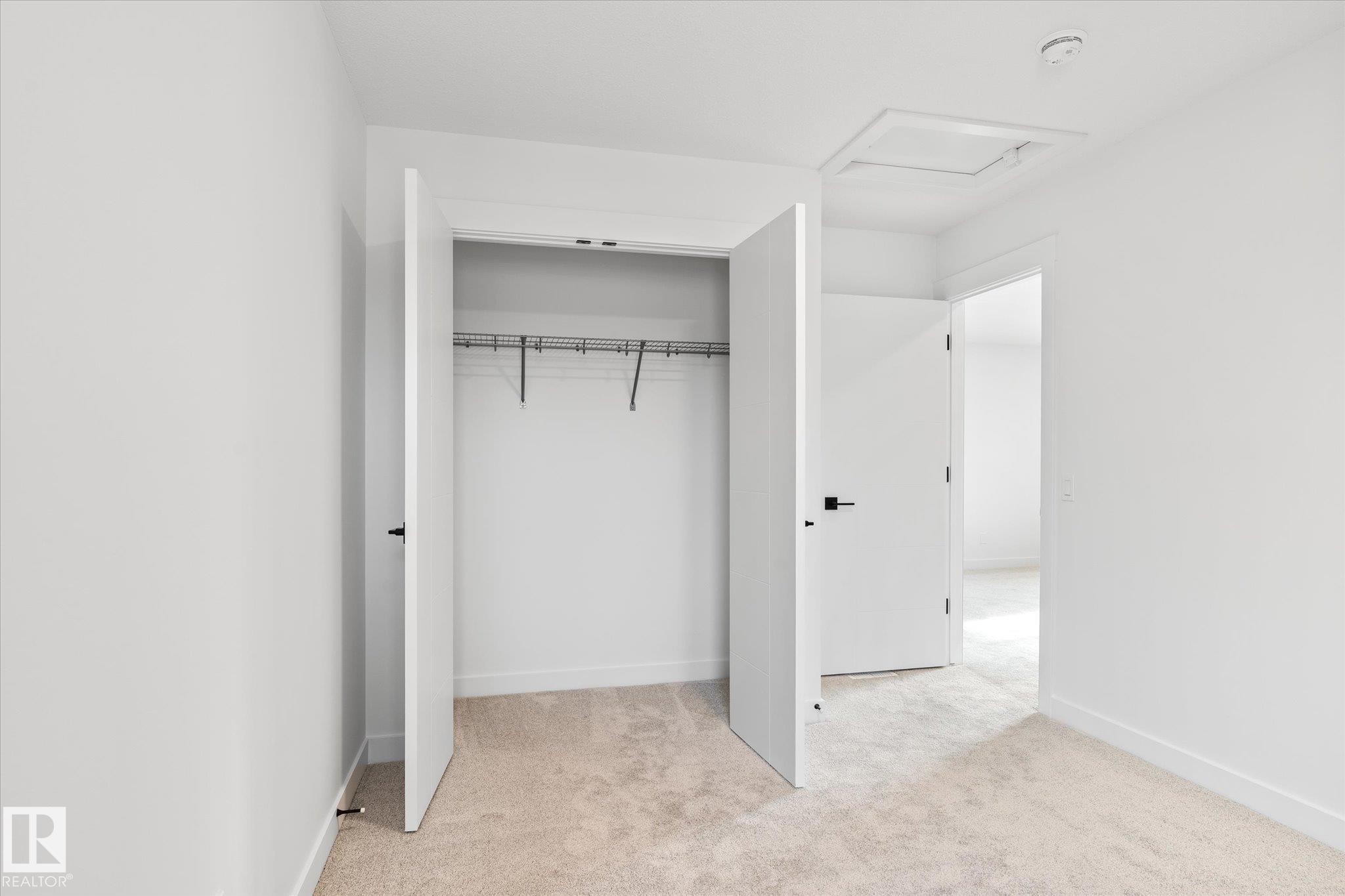 22607 89 Avenue, Edmonton, AB - Indoor Photo Showing Other Room