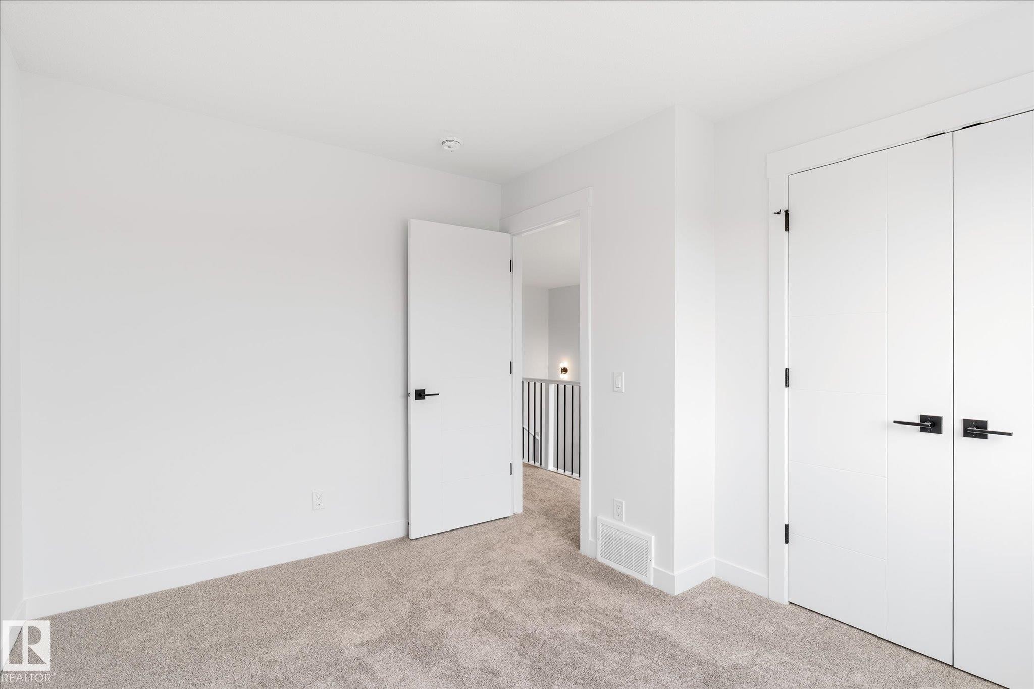 22607 89 Avenue, Edmonton, AB - Indoor Photo Showing Other Room