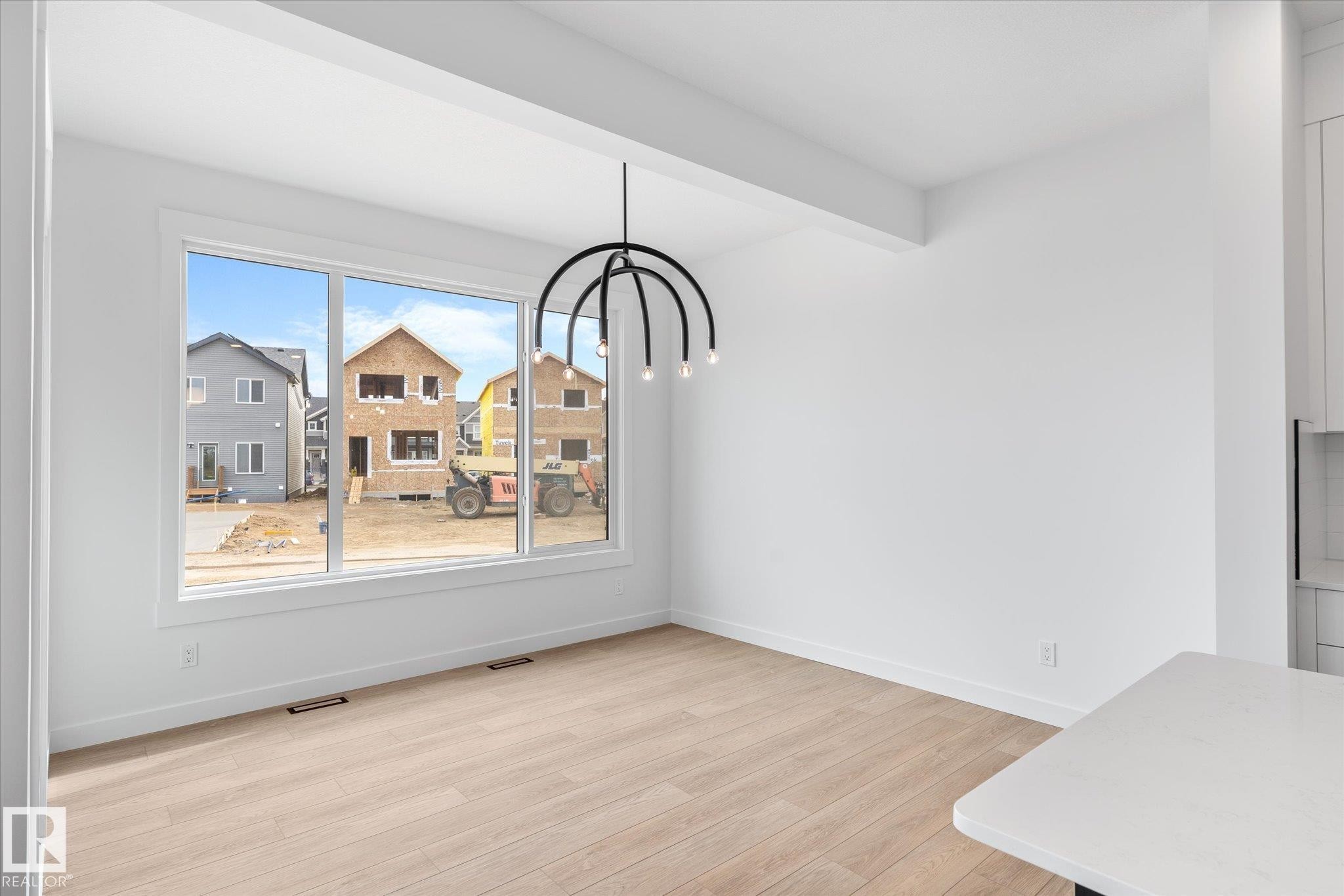 22607 89 Avenue, Edmonton, AB - Indoor Photo Showing Other Room