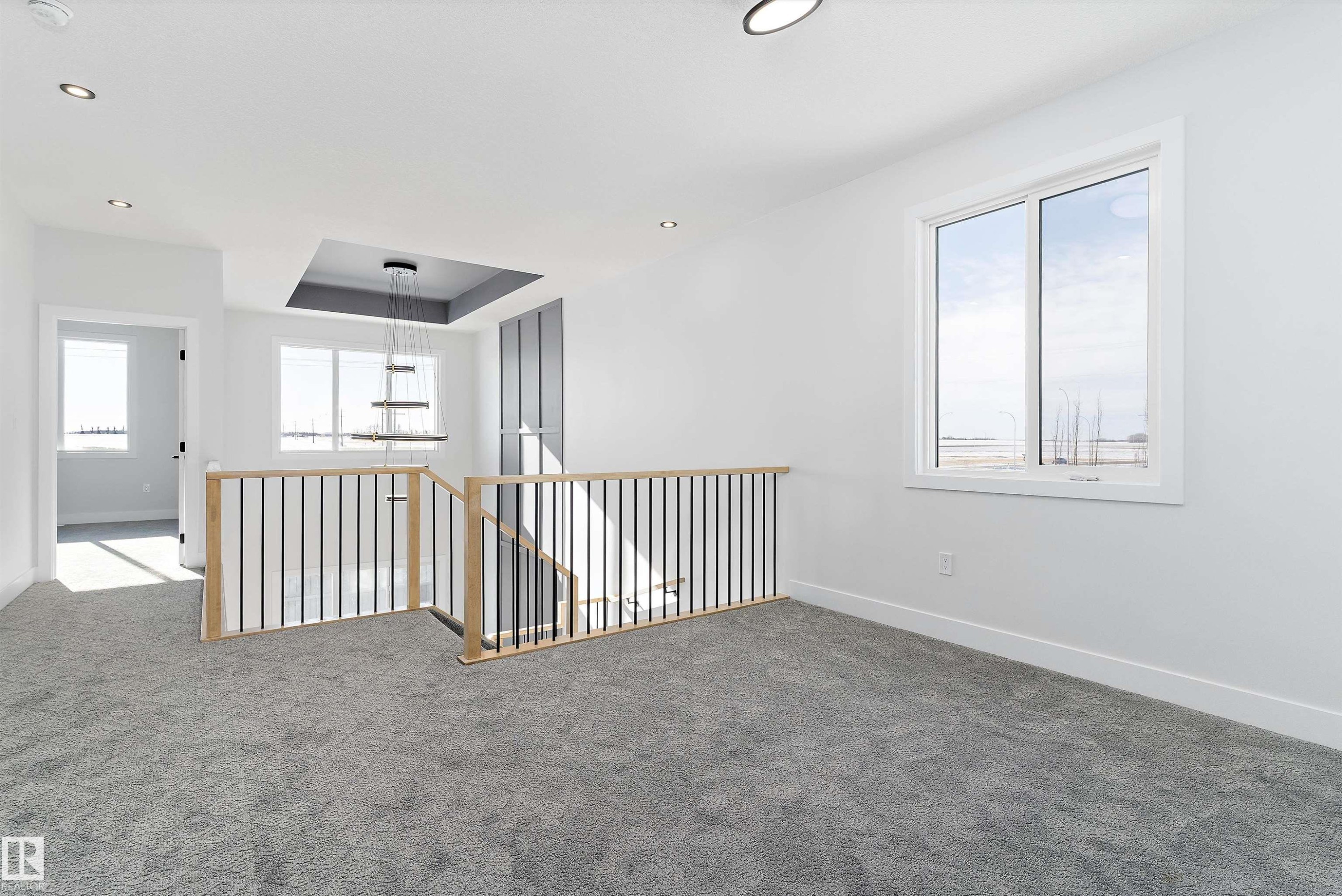 34 Astoria Place, Devon, AB - Indoor Photo Showing Other Room