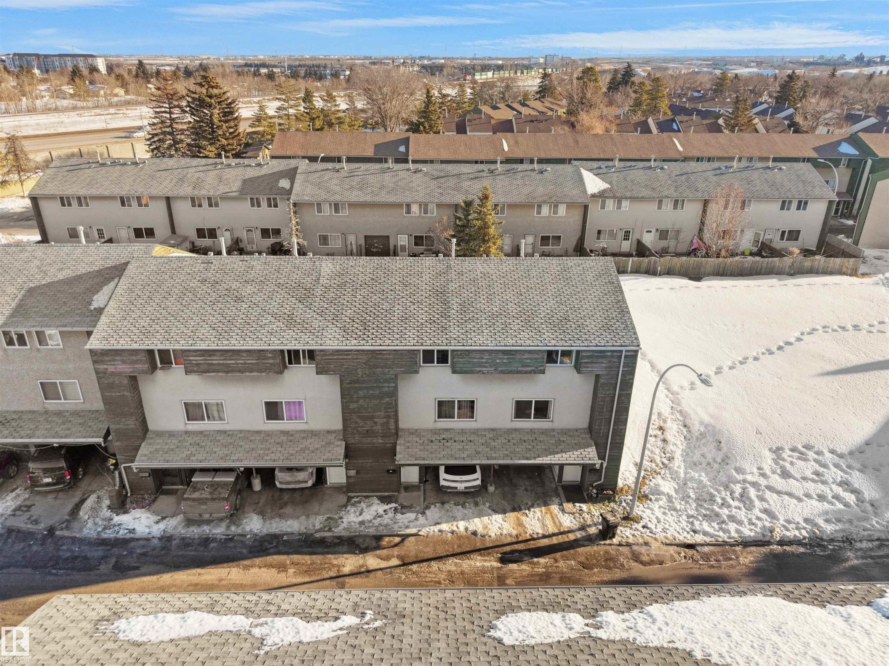 Aerial perspective of suburban area - 791 Abbottsfield Road, Edmonton, AB - Outdoor