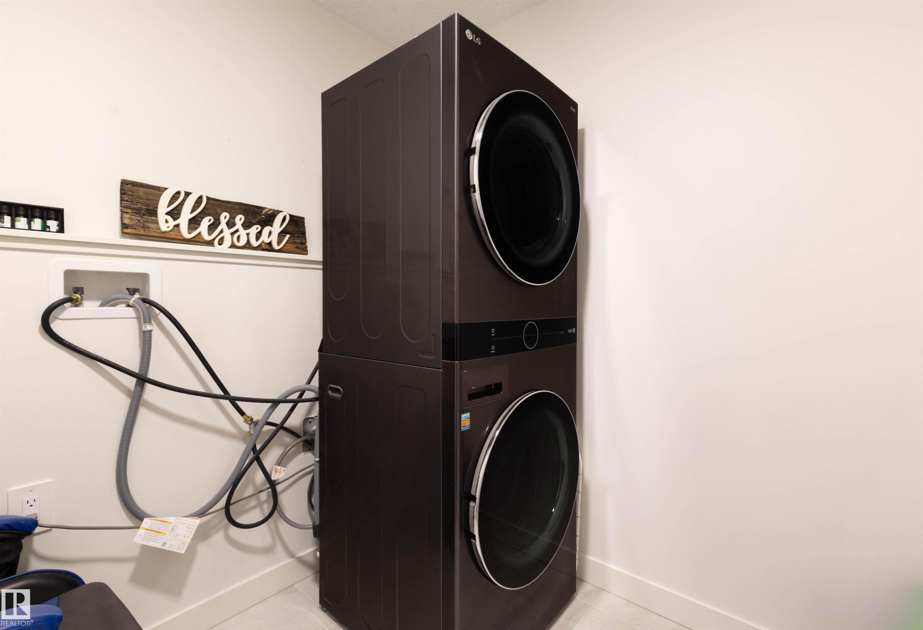 42 Jennifer Crescent, St. Albert, AB - Indoor Photo Showing Laundry Room
