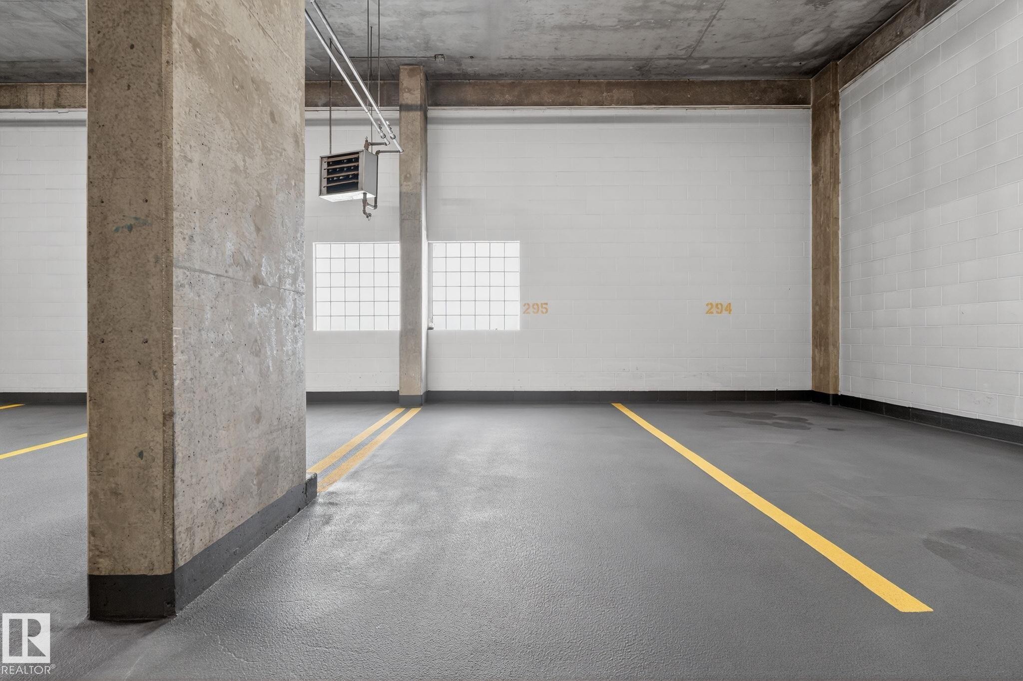 2504 10152 104 Street, Edmonton, AB - Indoor Photo Showing Garage