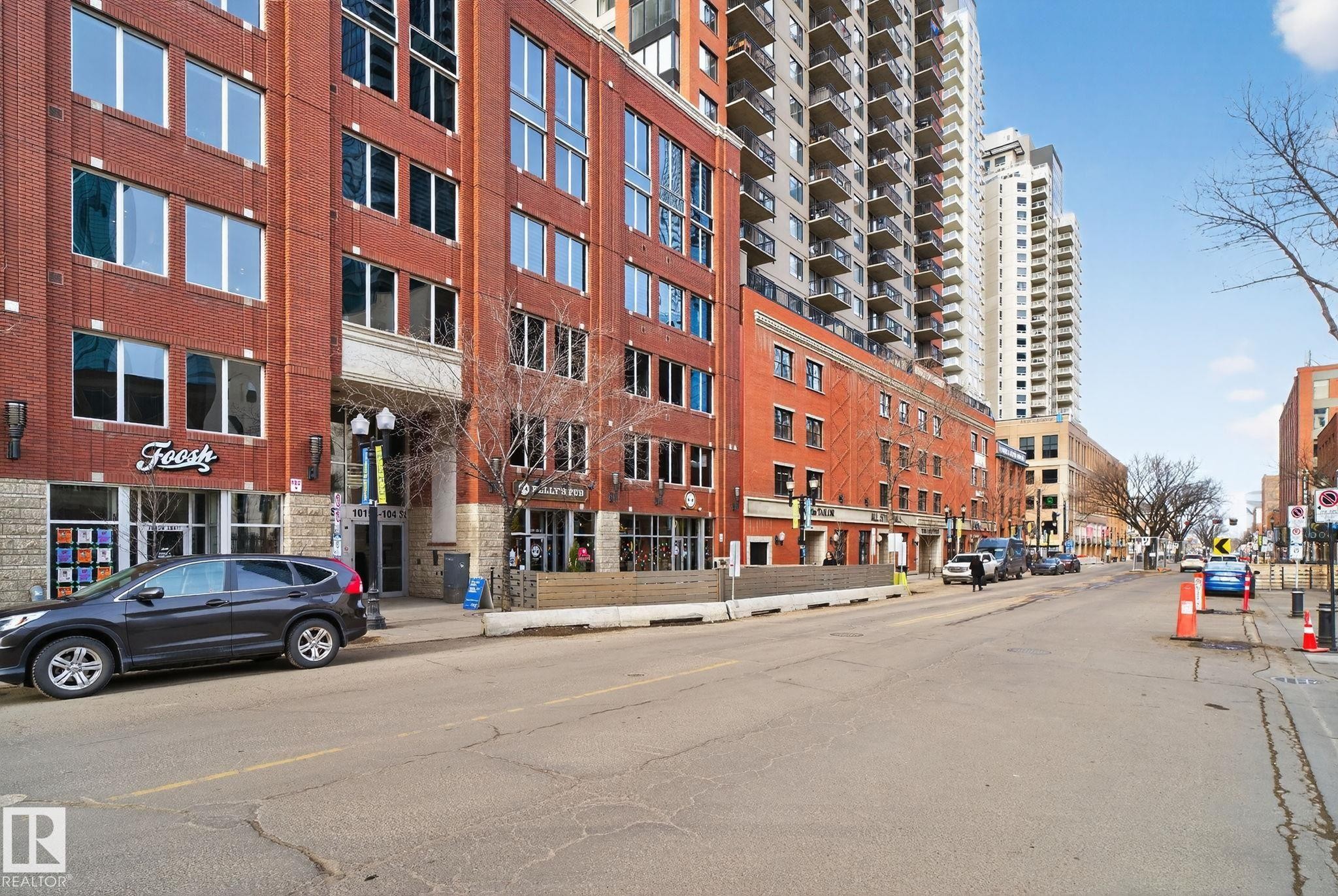 2504 10152 104 Street, Edmonton, AB - Outdoor