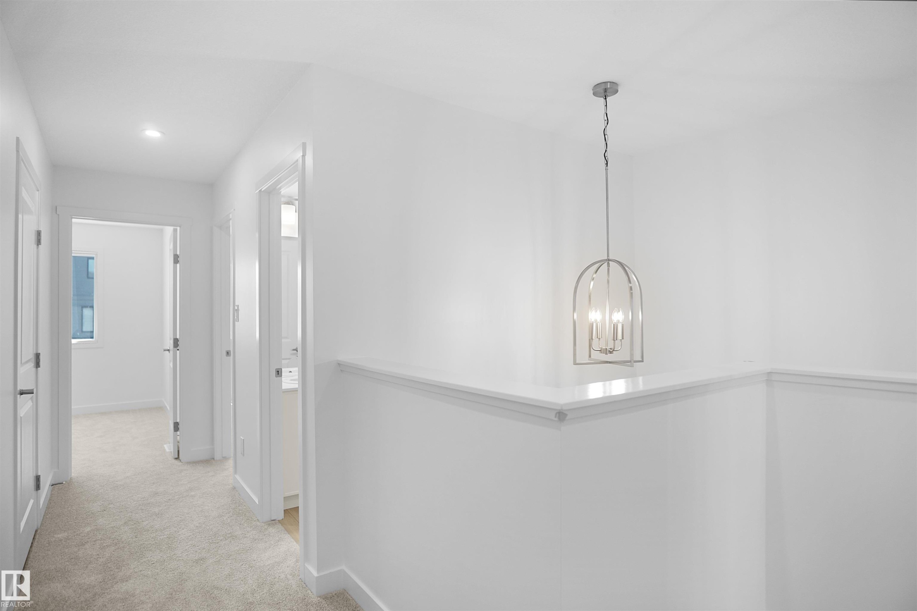 19445 22 Avenue, Edmonton, AB - Indoor Photo Showing Bathroom