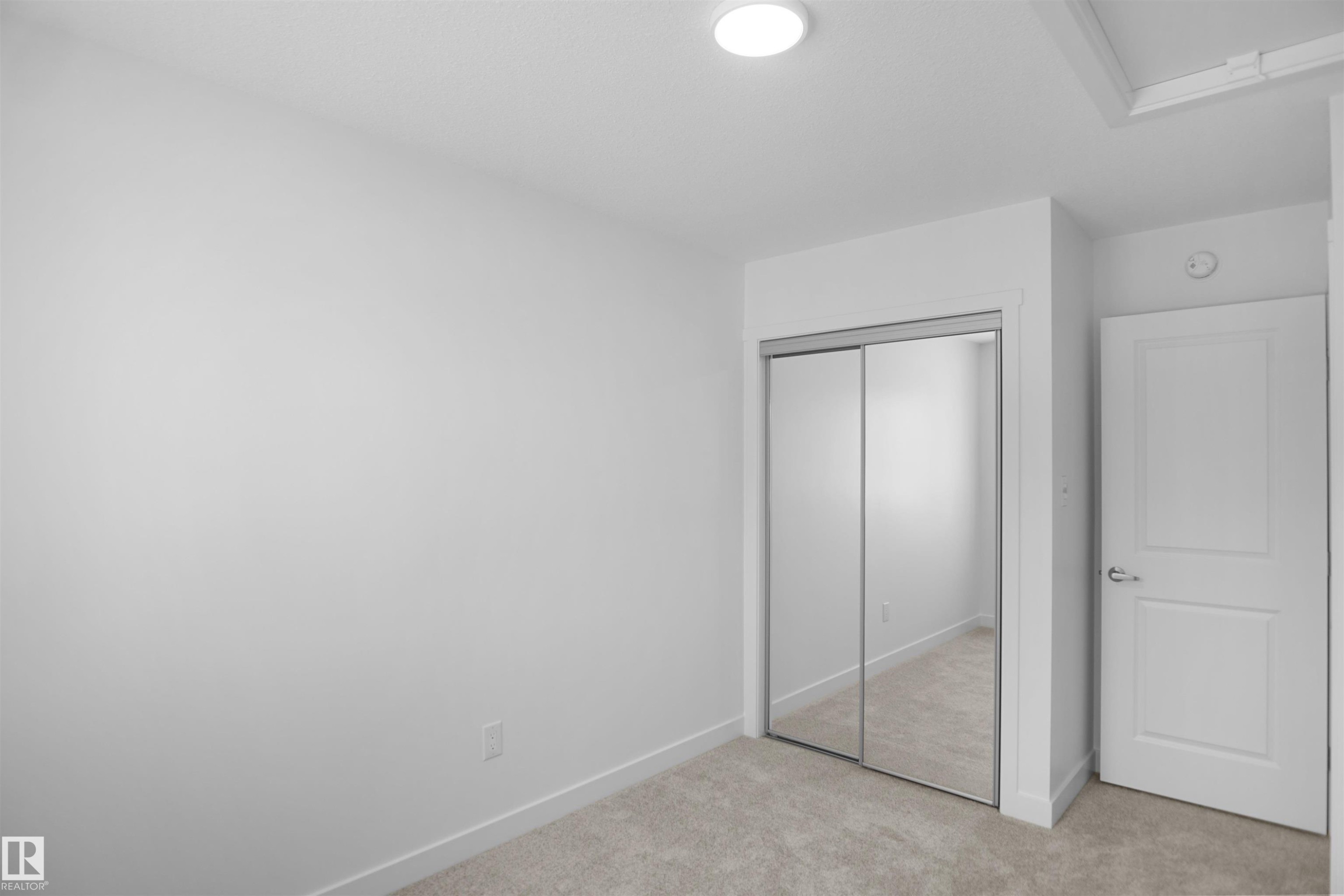 19445 22 Avenue, Edmonton, AB - Indoor