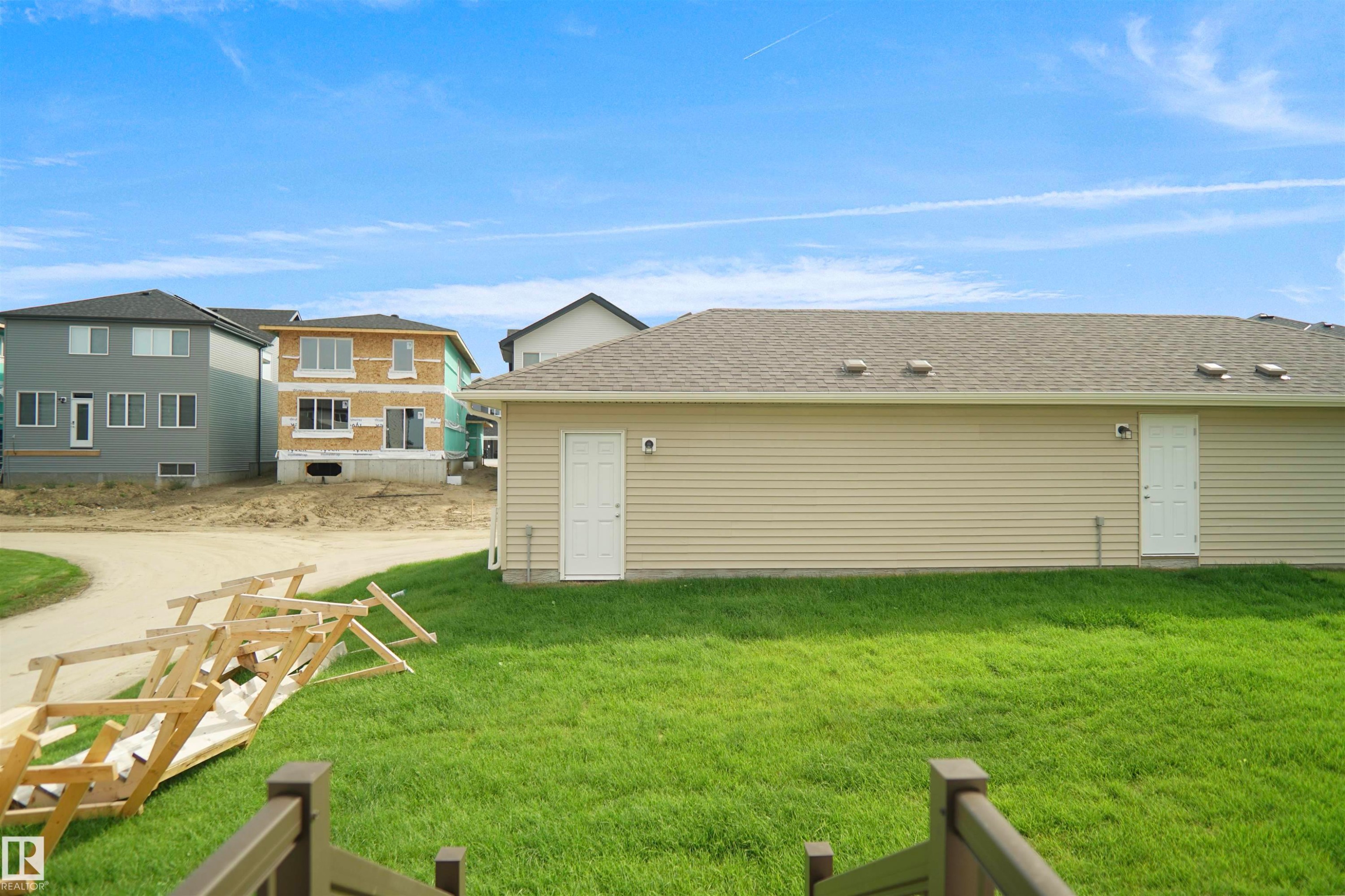 19445 22 Avenue, Edmonton, AB - Outdoor
