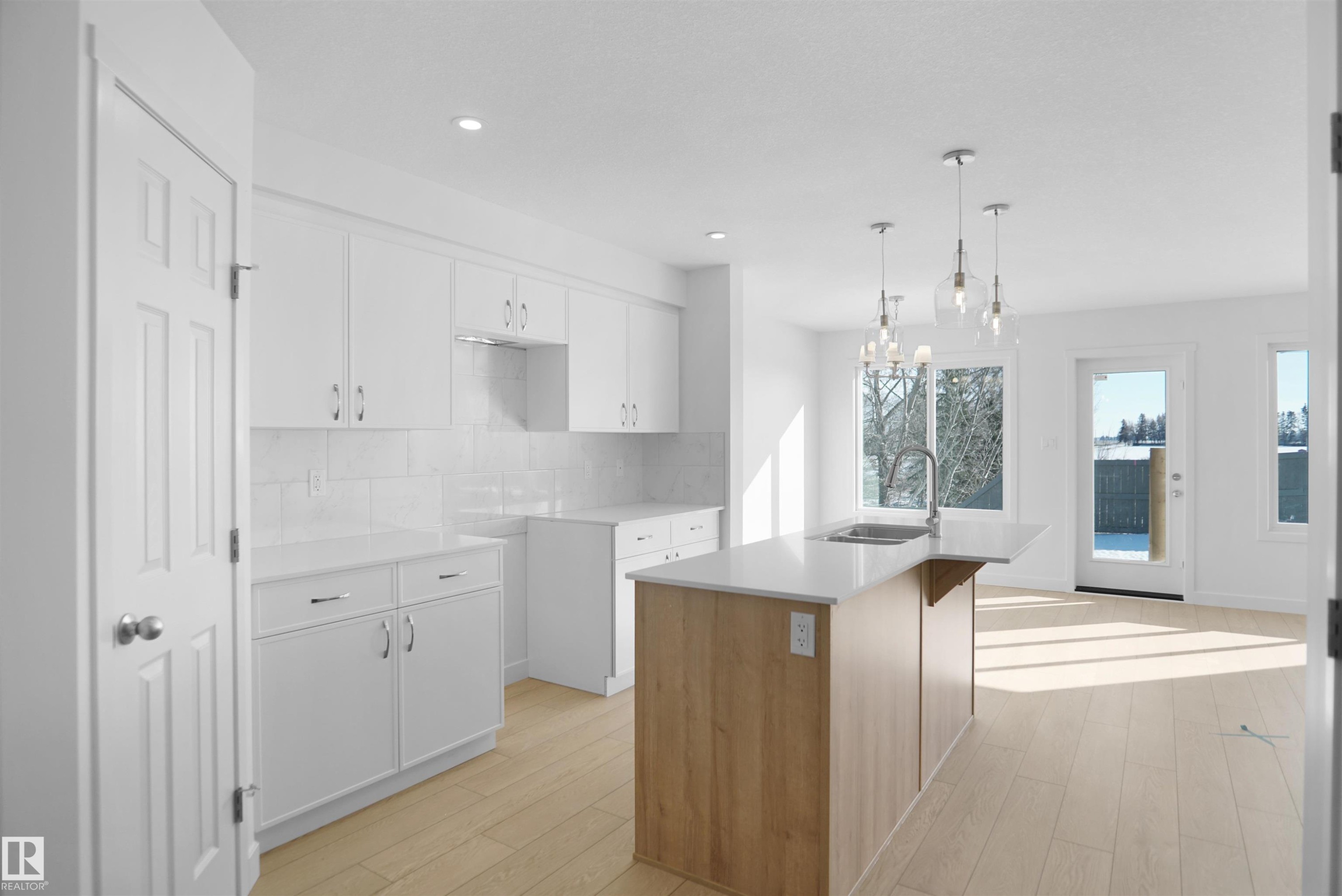 8893 Carson Way, Edmonton, AB - Indoor Photo Showing Kitchen