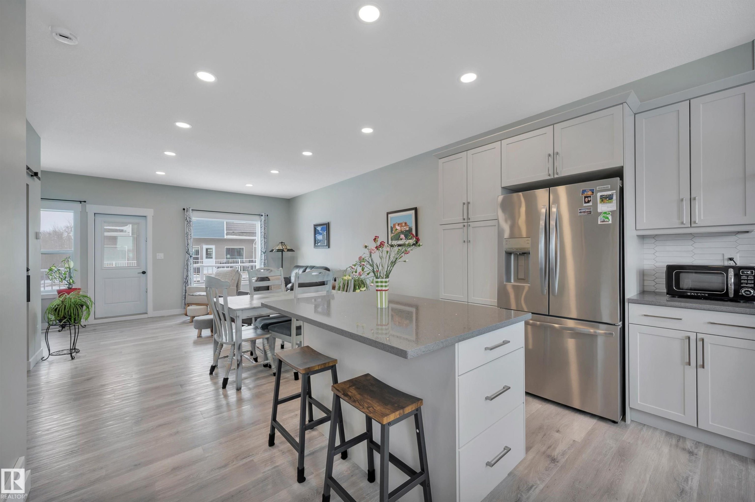34 150 Everitt Dr, St. Albert, AB - Indoor Photo Showing Kitchen With Upgraded Kitchen