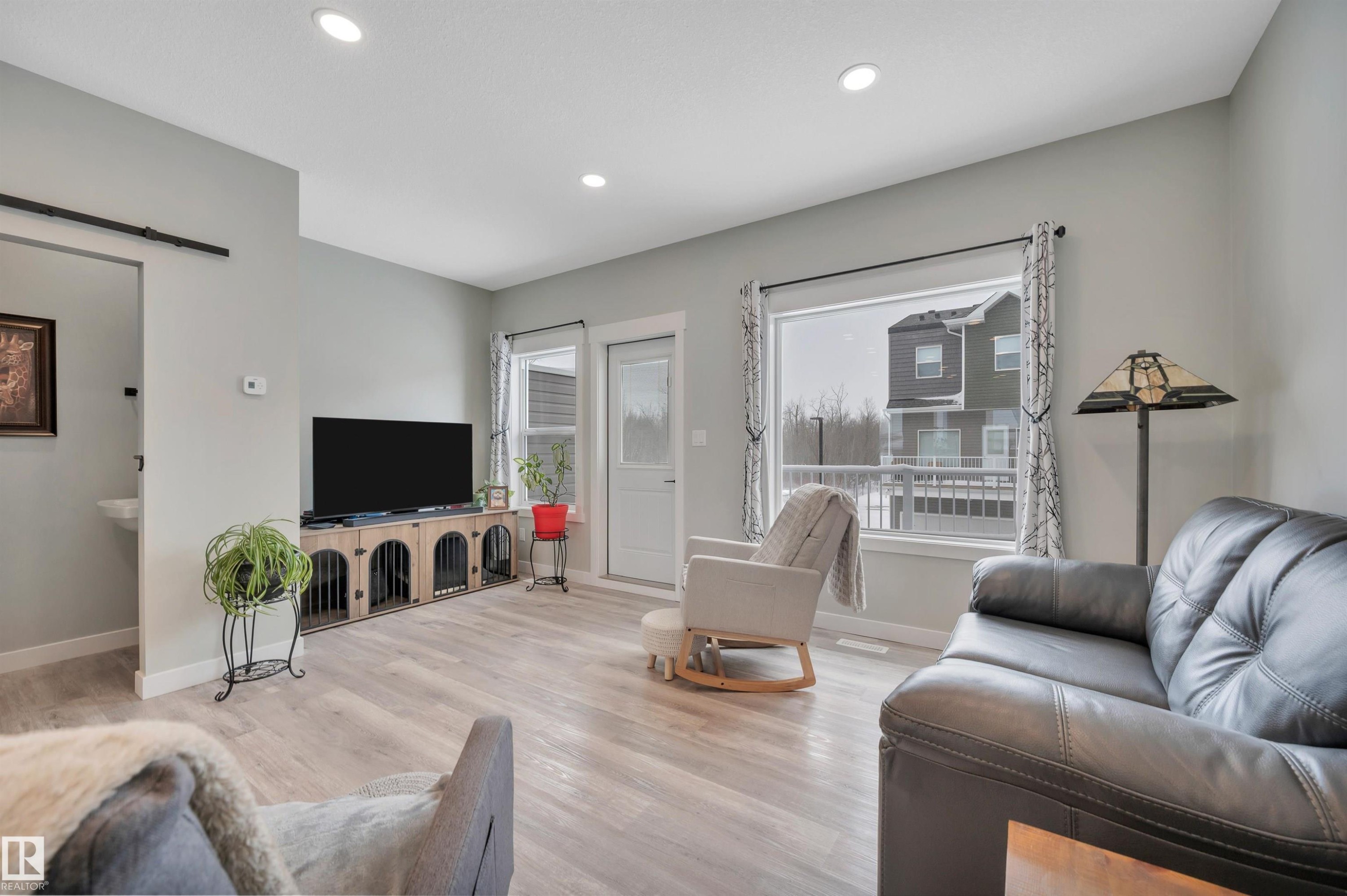 34 150 Everitt Dr, St. Albert, AB - Indoor Photo Showing Living Room