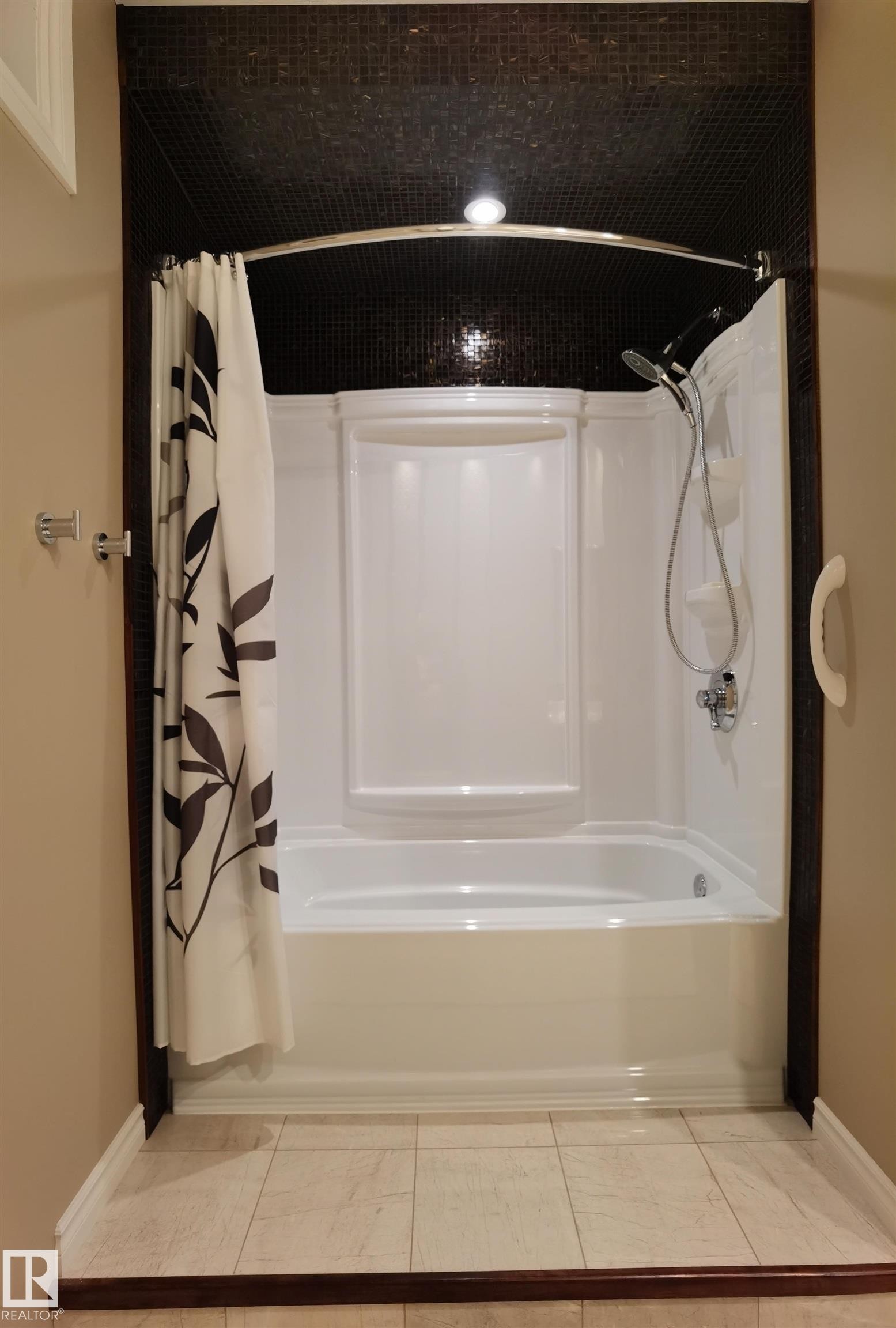 Yard layered in snow featuring a fenced backyard, a storage unit, and a patio - 169 Callaghan Drive, Edmonton, AB - Outdoor