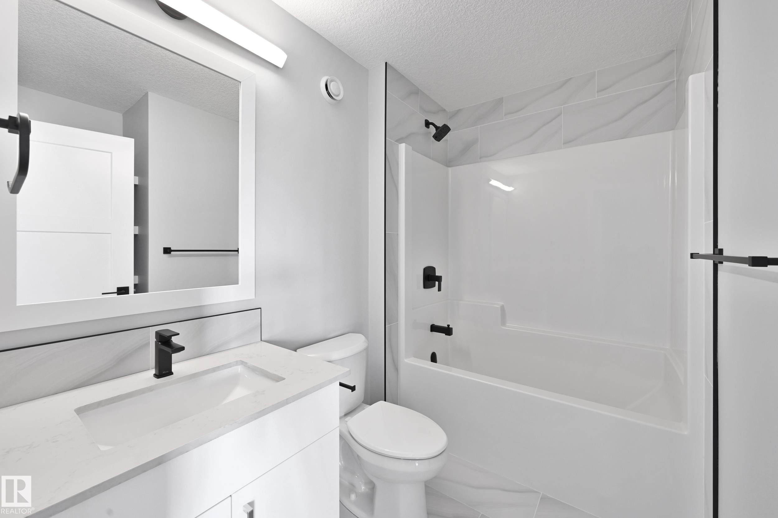 76 Maple Crescent, Gibbons, AB - Indoor Photo Showing Bathroom