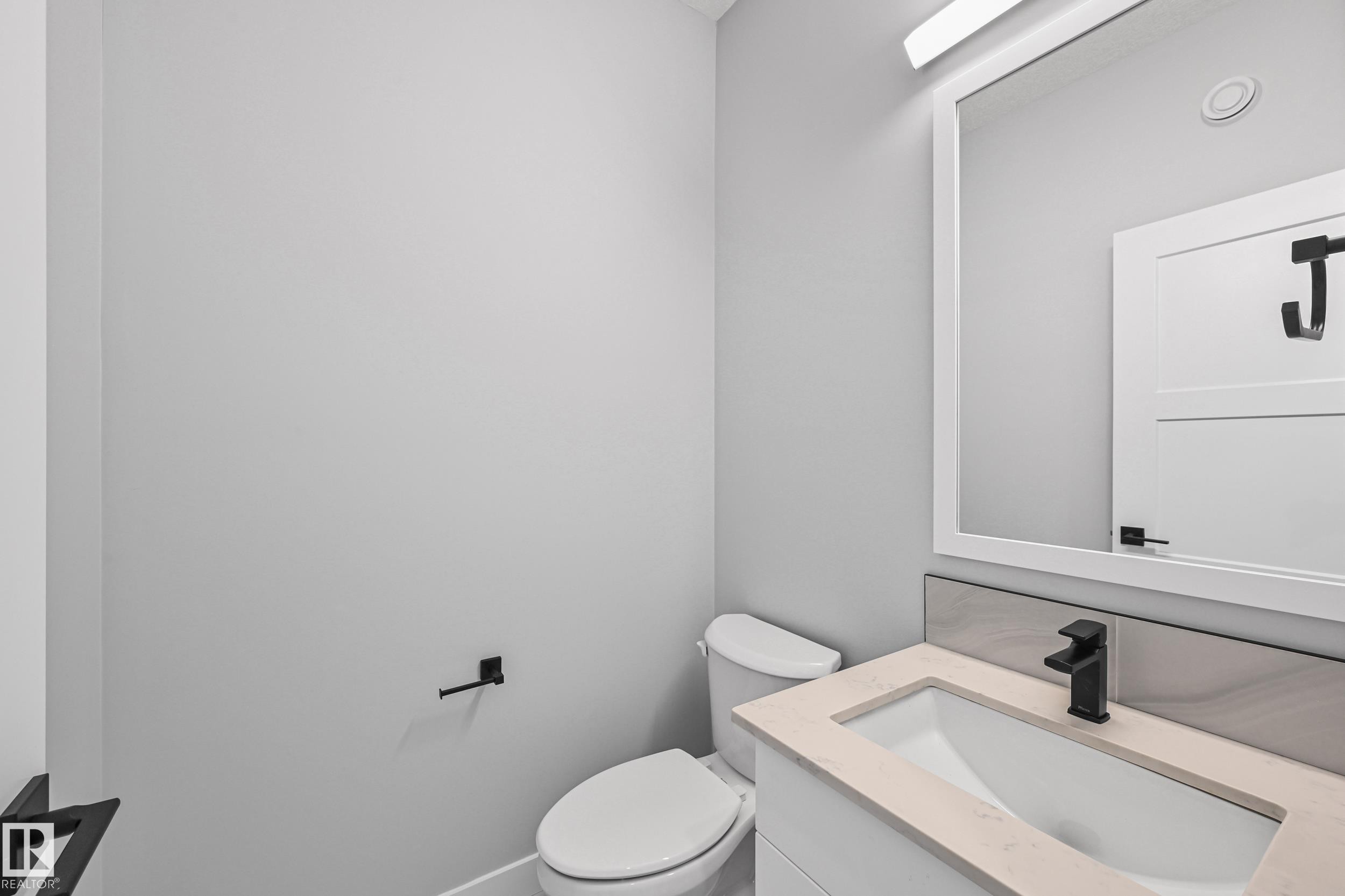 76 Maple Crescent, Gibbons, AB - Indoor Photo Showing Bathroom