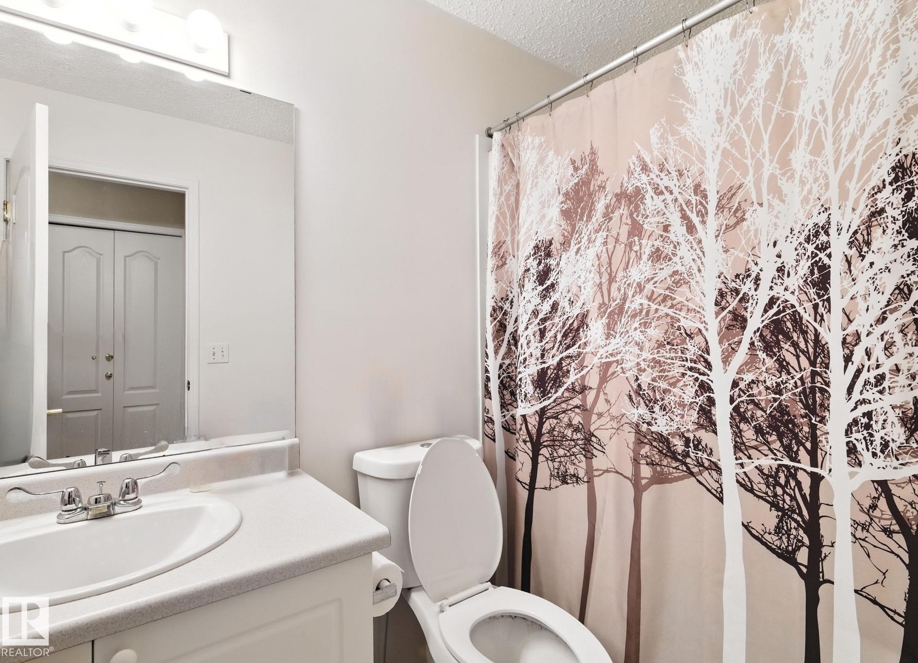 2 14428 Miller Blvd Nw, Edmonton, AB - Indoor Photo Showing Bathroom