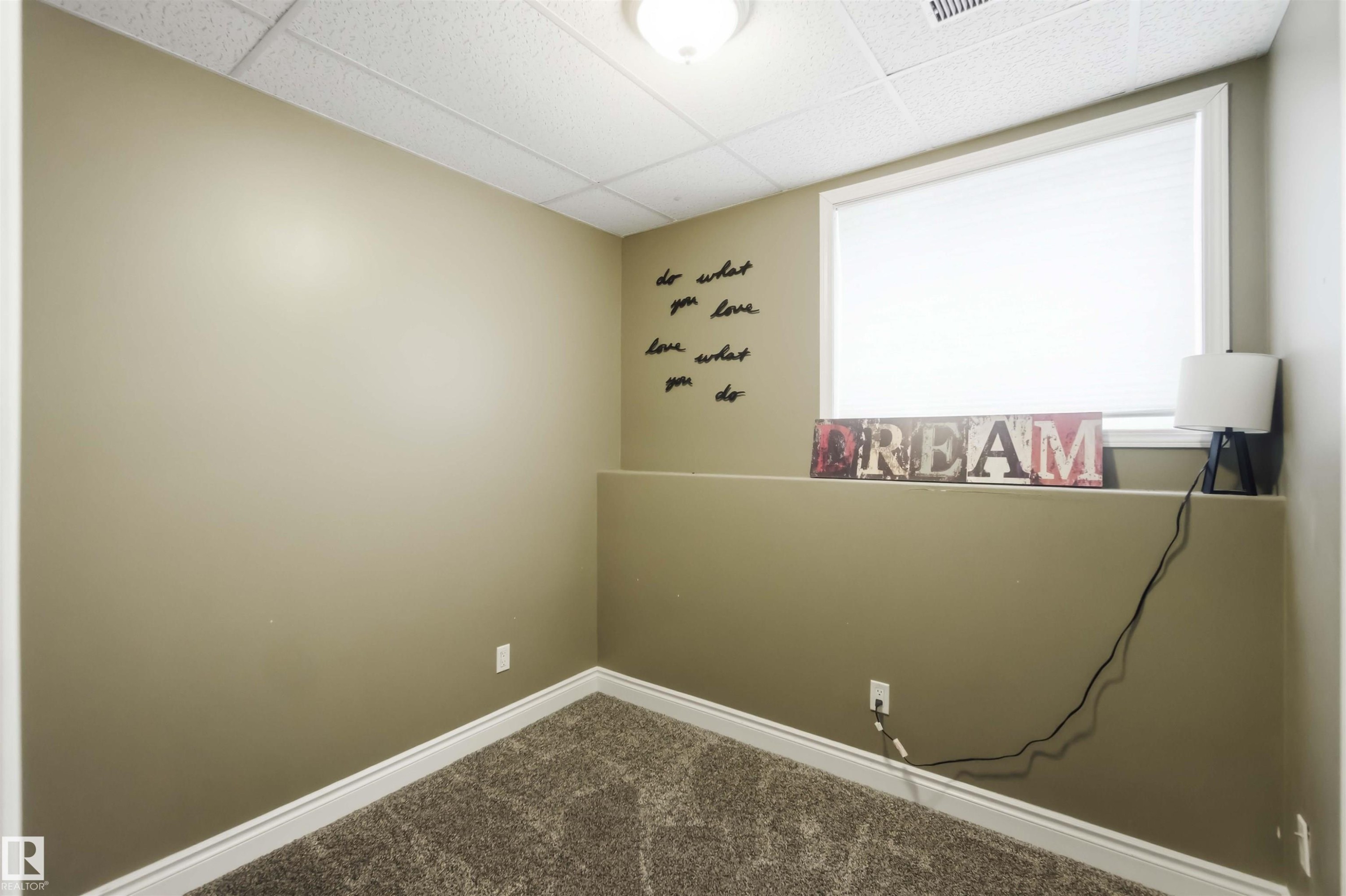 1304 Oakland Crescent, Devon, AB - Indoor Photo Showing Other Room