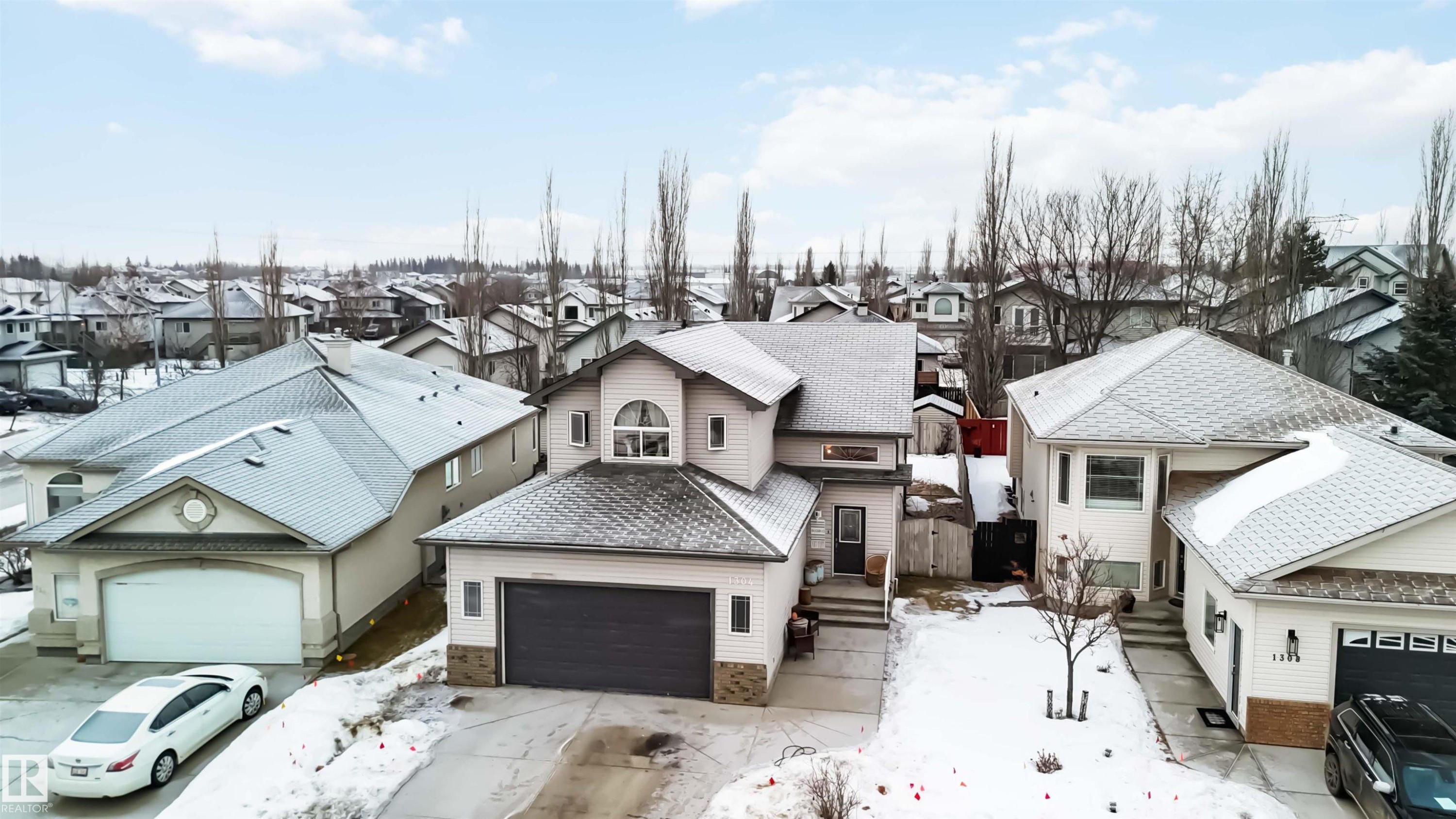 1304 Oakland Crescent, Devon, AB - Outdoor With Facade