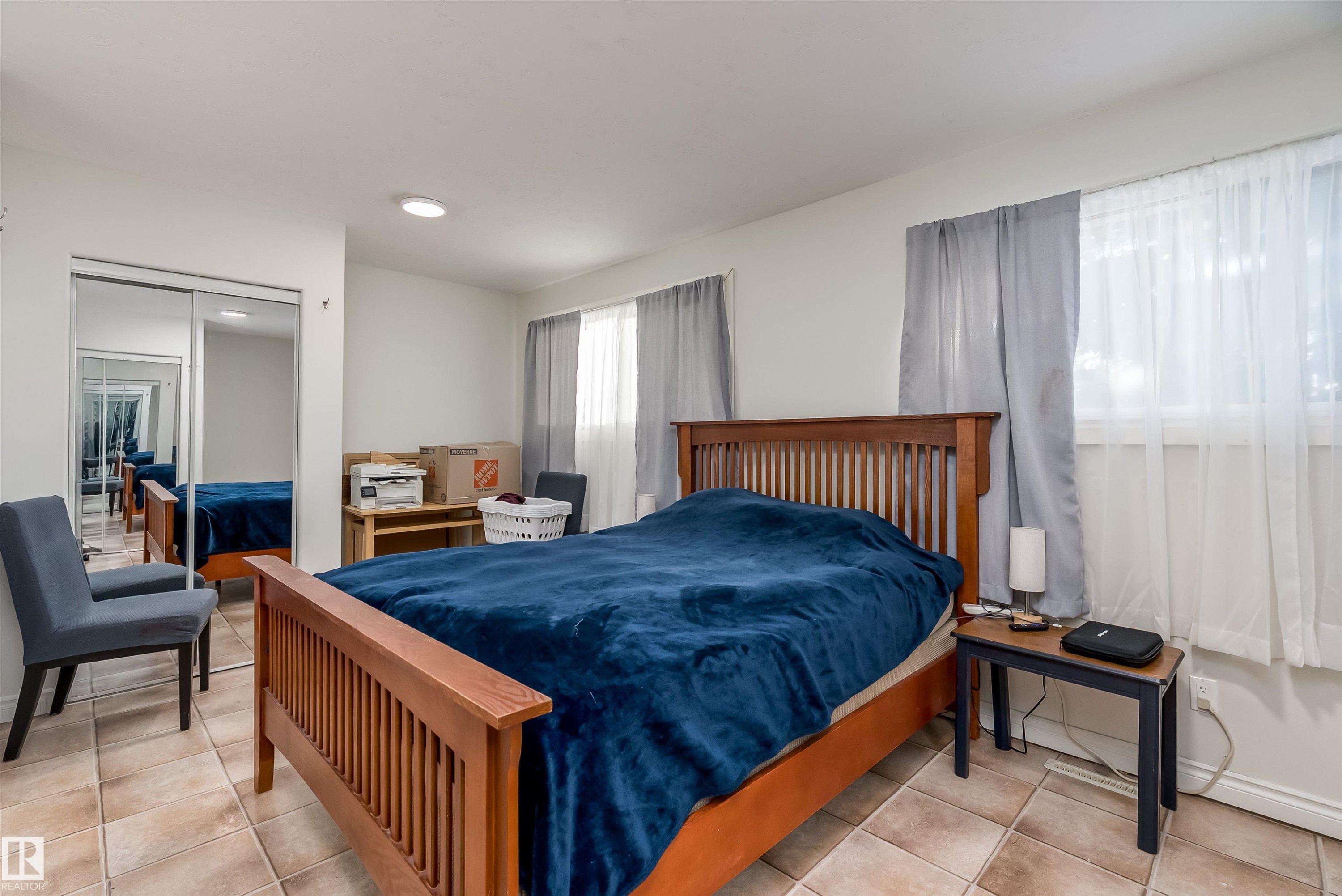 5132 49 Avenue, Onoway, AB - Indoor Photo Showing Bedroom