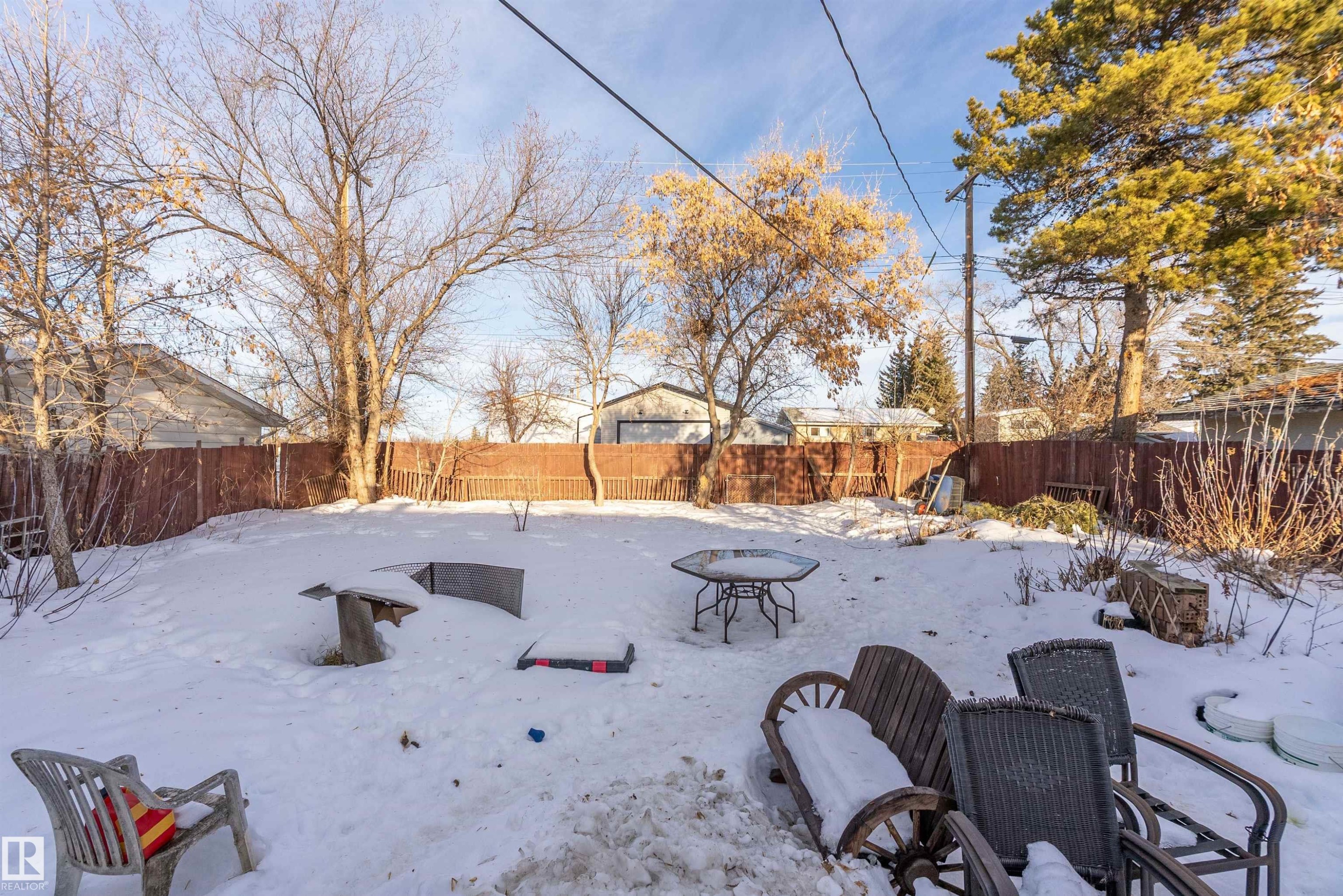 5132 49 Avenue, Onoway, AB - Outdoor With Backyard