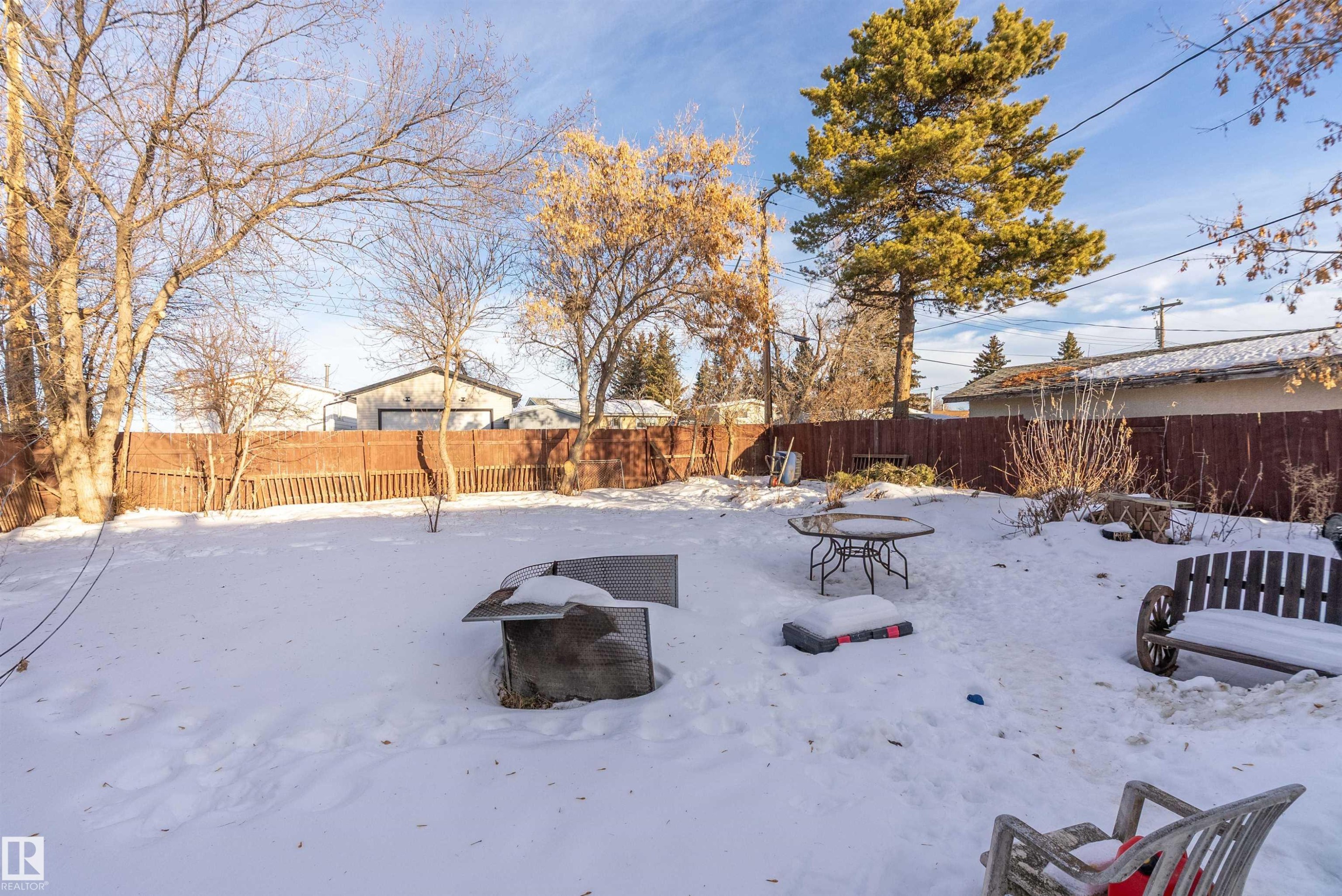 5132 49 Avenue, Onoway, AB - Outdoor
