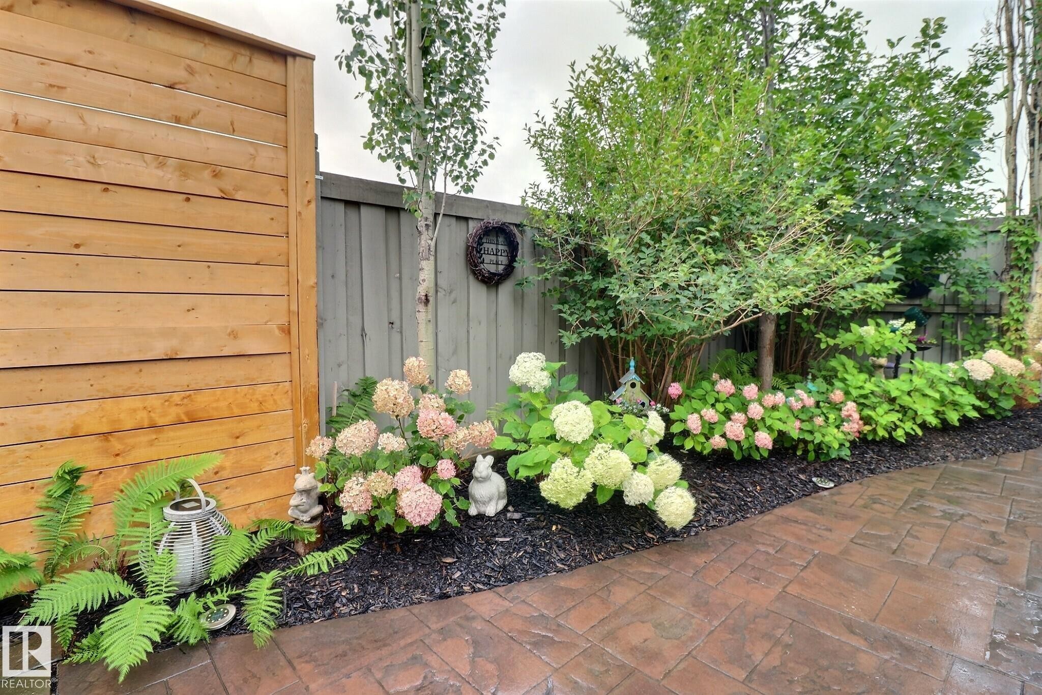 4343 Mcmullen Way, Edmonton, AB - Outdoor