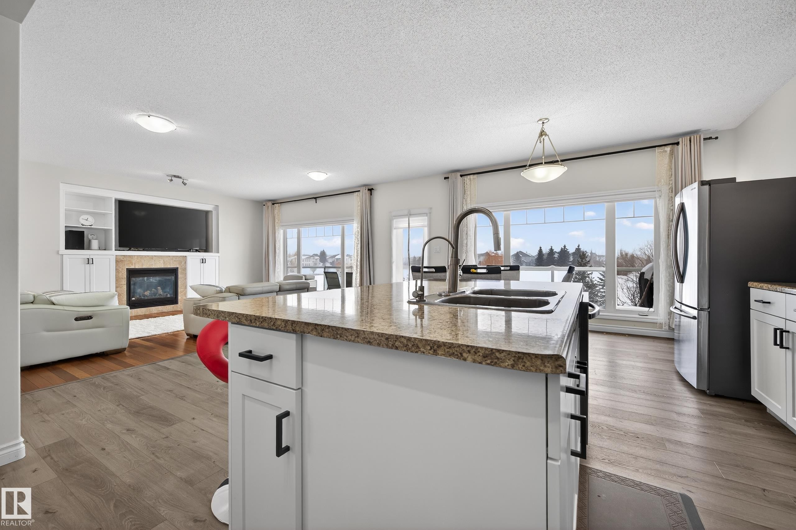 7507 Speaker Way, Edmonton, AB - Indoor Photo Showing Kitchen With Stainless Steel Kitchen