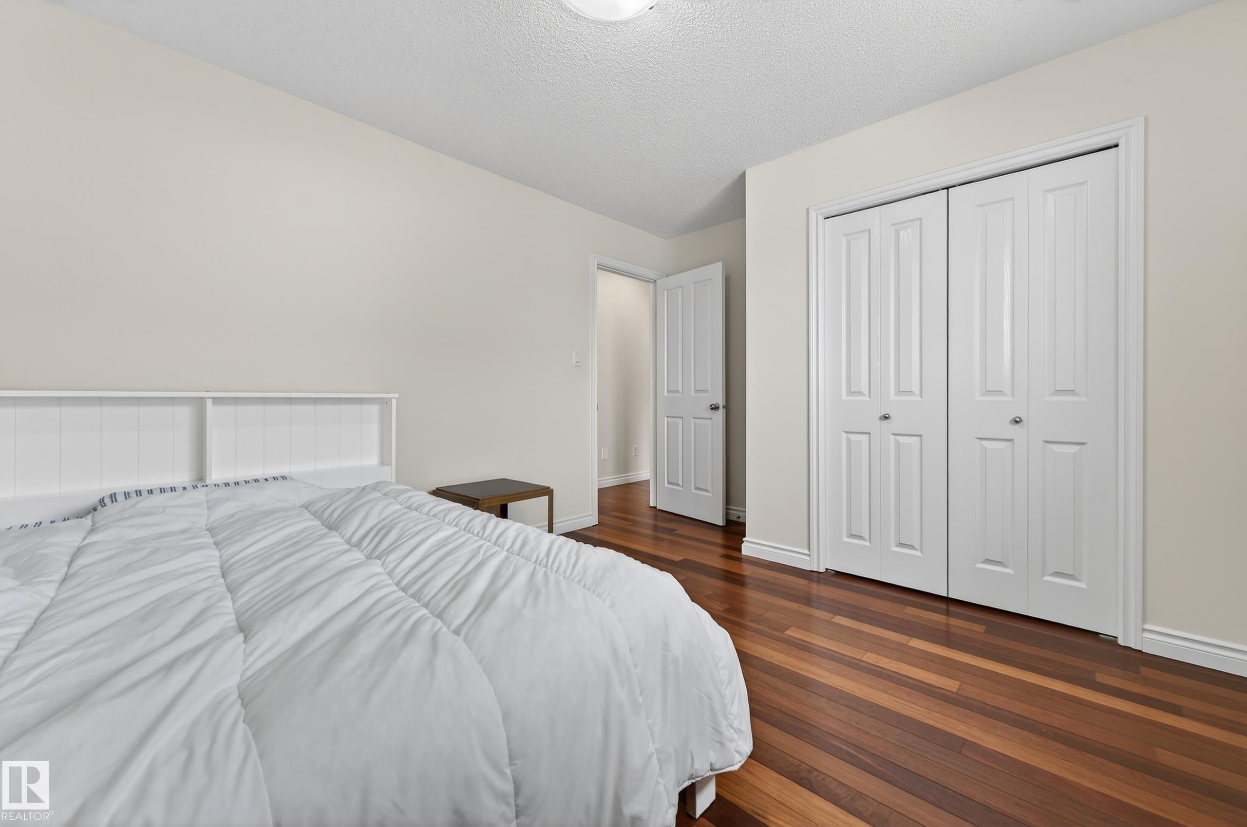 7507 Speaker Way, Edmonton, AB - Indoor Photo Showing Bedroom