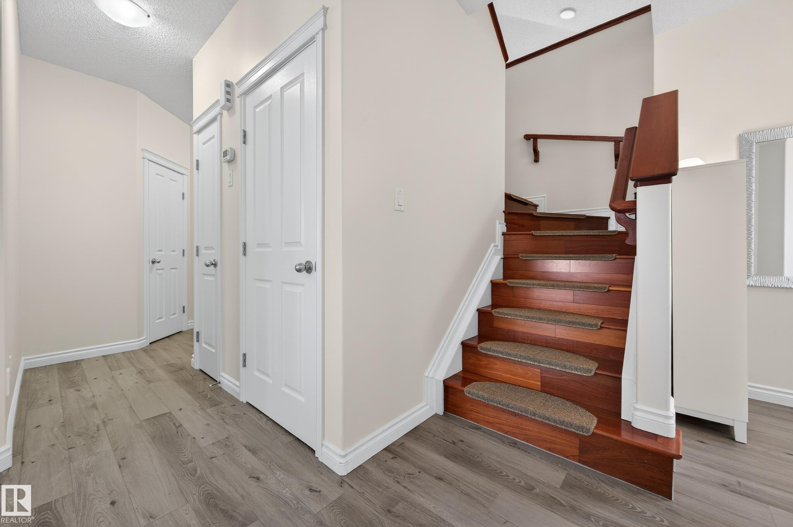 7507 Speaker Way, Edmonton, AB - Indoor Photo Showing Other Room