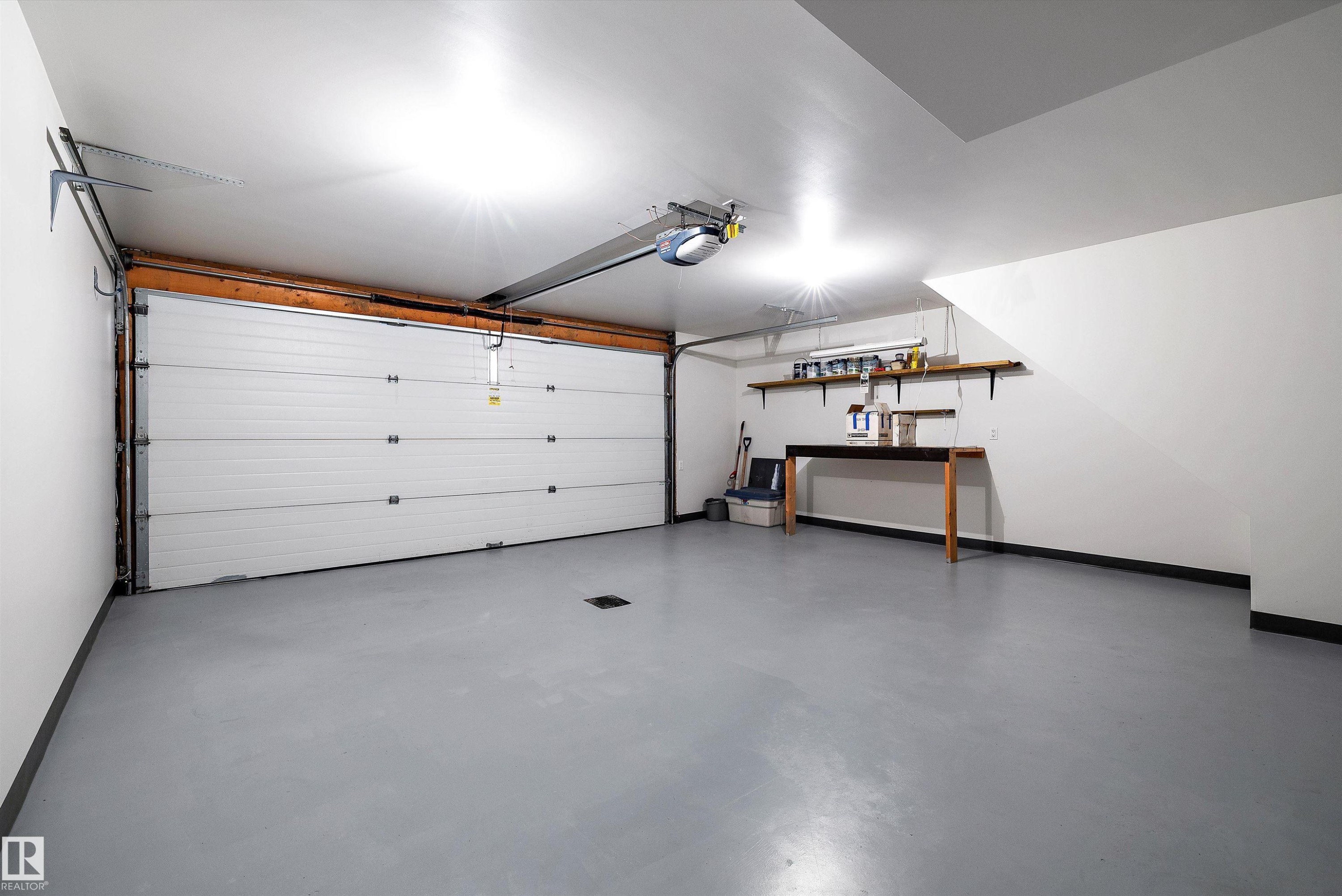 17 903 Rutherford Road, Edmonton, AB - Indoor Photo Showing Garage