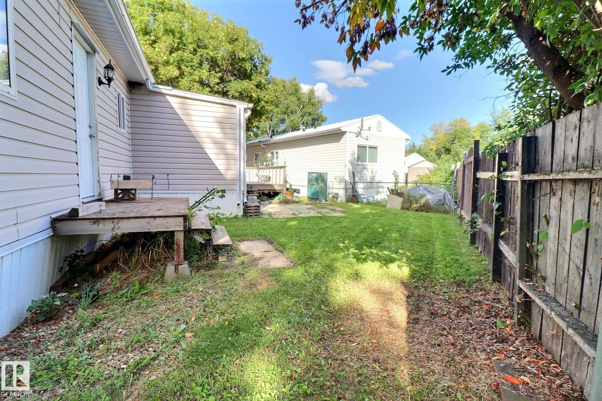289 Juniper Crescent, Edmonton, AB - Outdoor With Deck Patio Veranda With Exterior