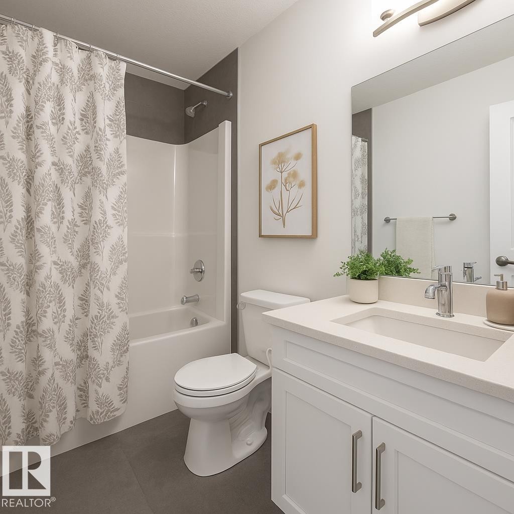 7805 Kipnes Link, Edmonton, AB - Indoor Photo Showing Bathroom