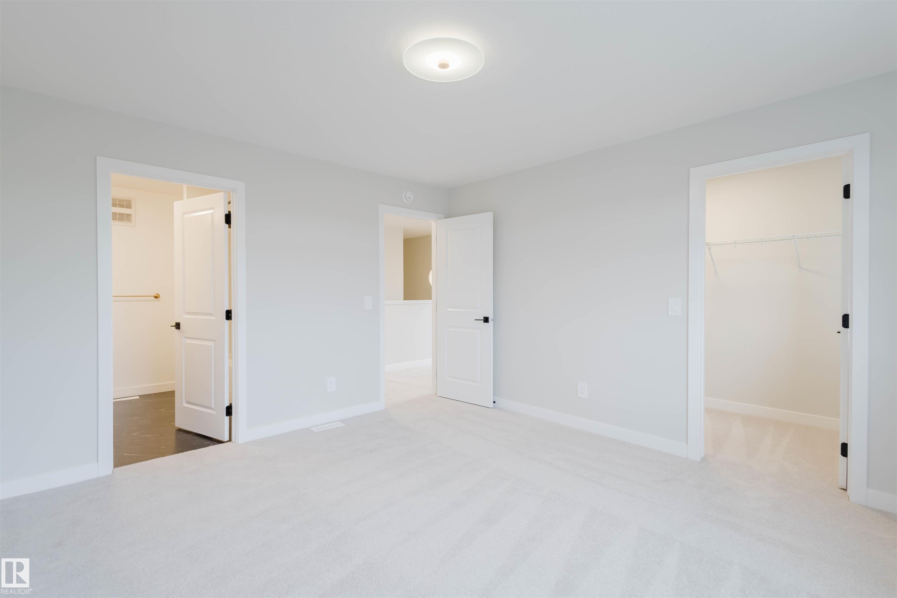 8292 Kiriak Loop, Edmonton, AB - Indoor Photo Showing Other Room
