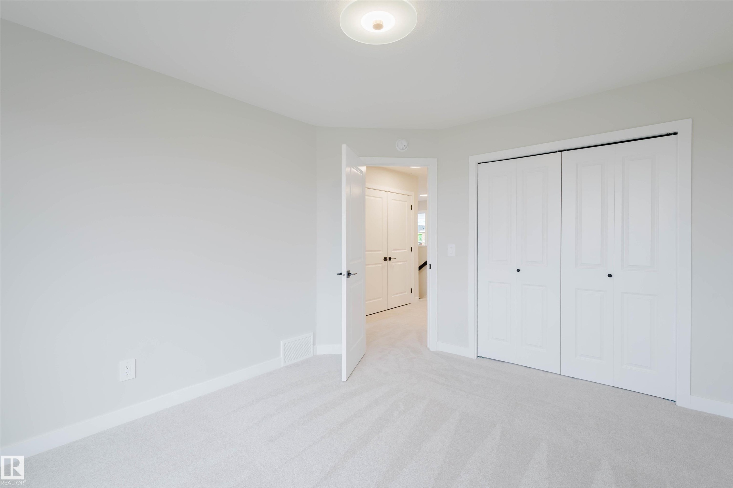 8292 Kiriak Loop, Edmonton, AB - Indoor