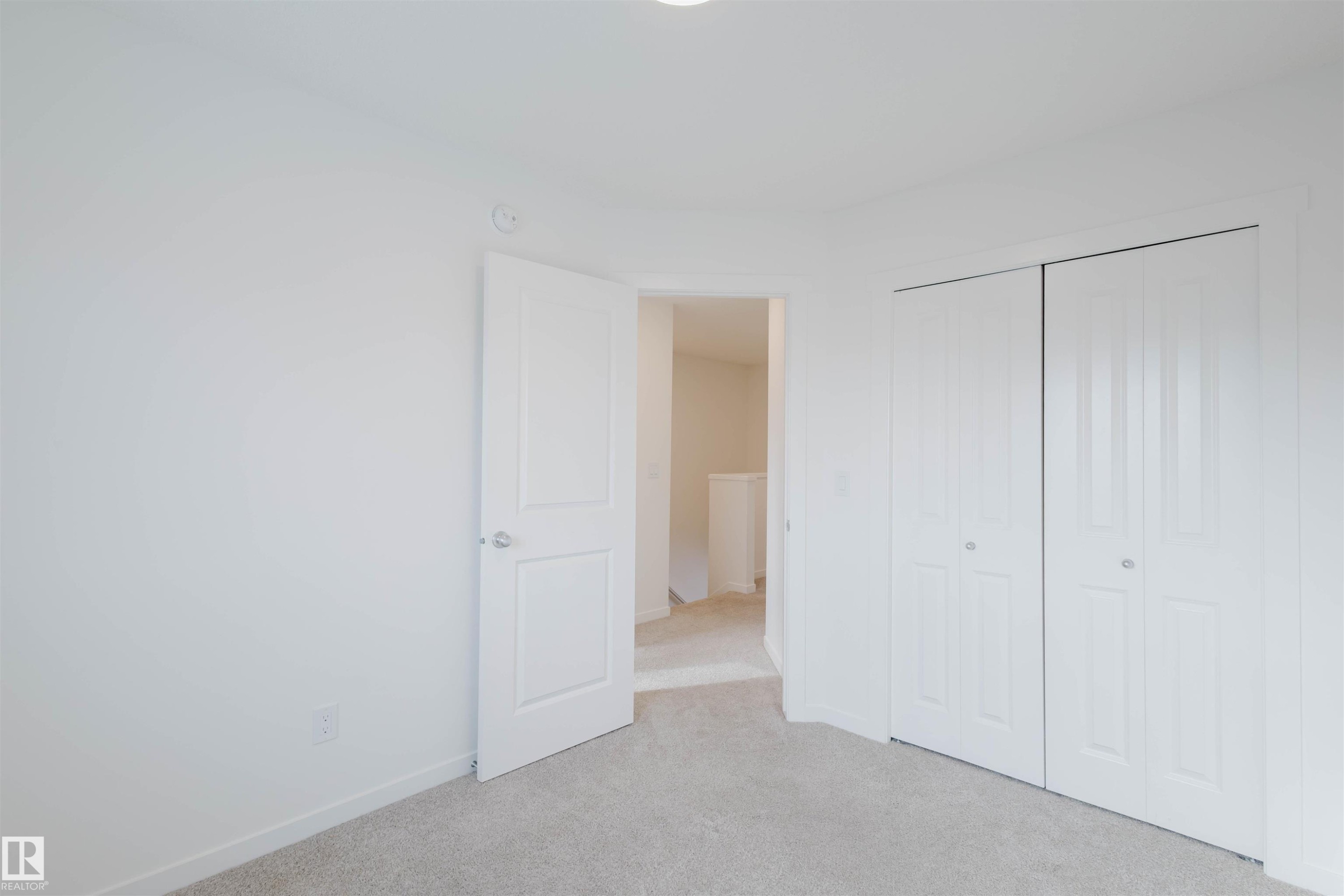 2 1237 Keswick Drive, Edmonton, AB - Indoor