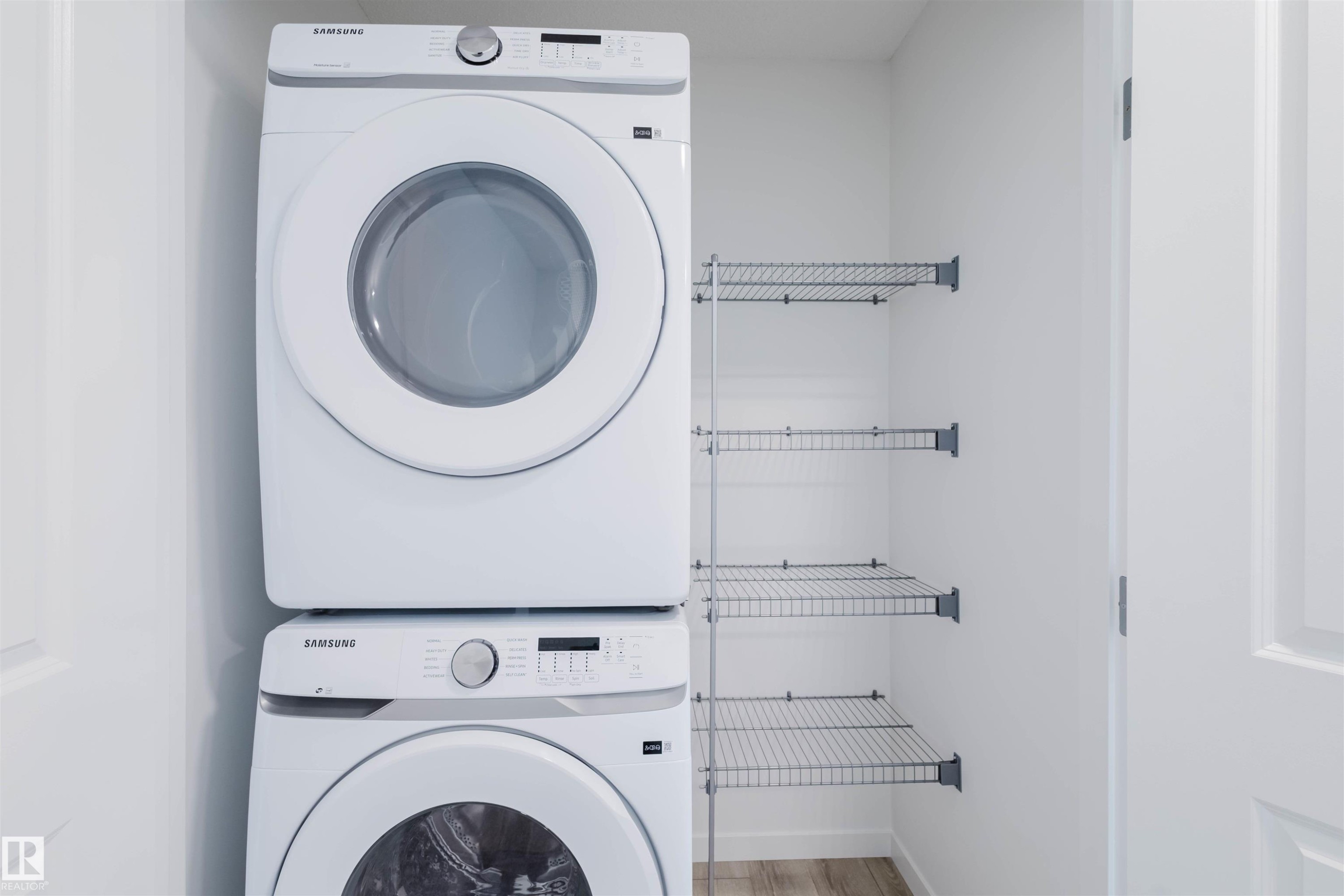 2 1237 Keswick Drive, Edmonton, AB - Indoor Photo Showing Laundry Room