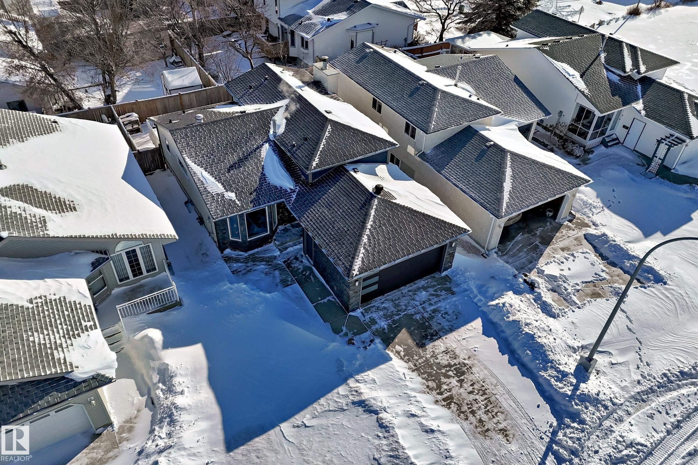 Snowy aerial view featuring a residential view - 7011 190B Street, Edmonton, AB - Outdoor