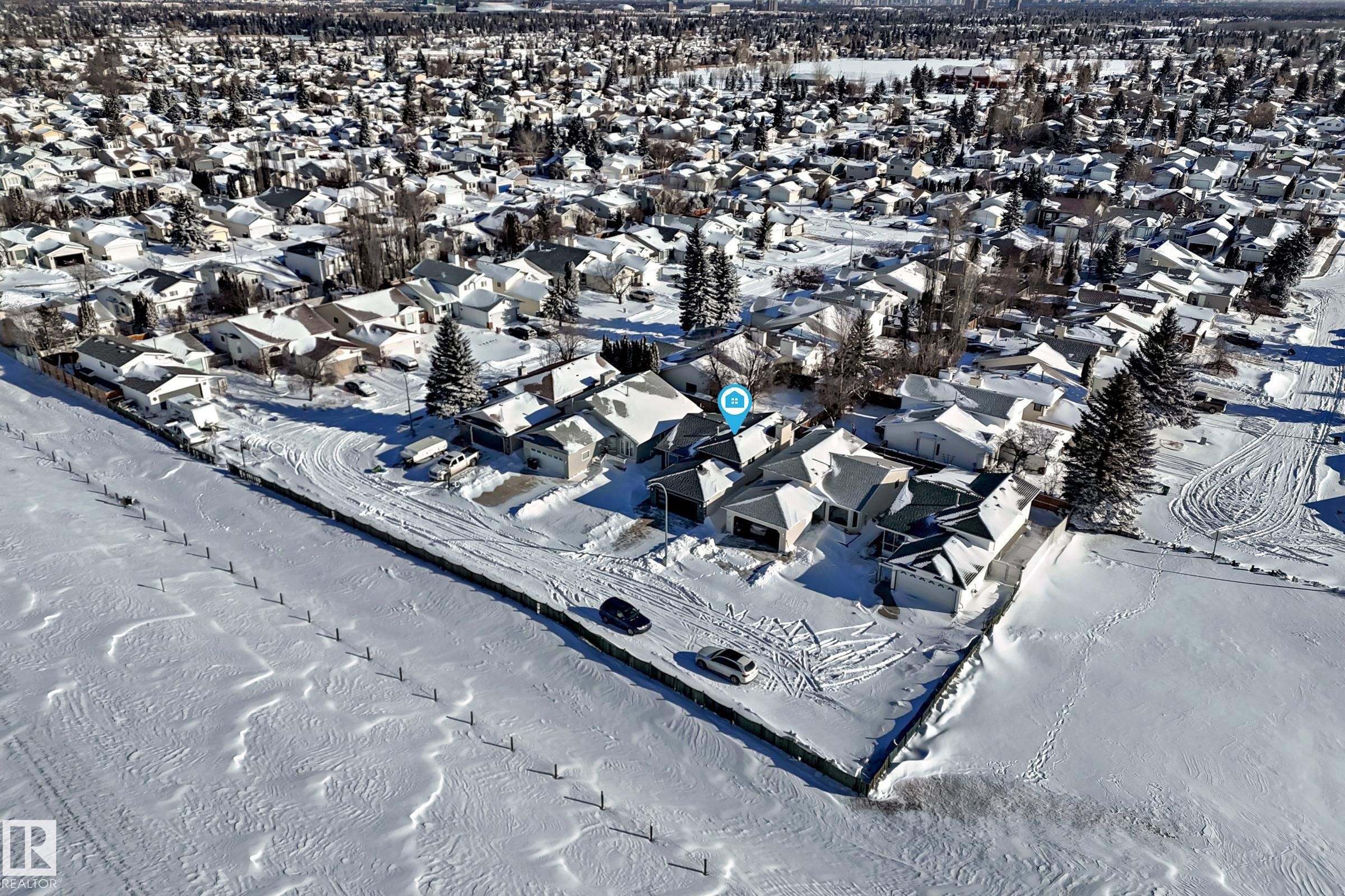 Aerial view of residential area - 7011 190B Street, Edmonton, AB - Outdoor