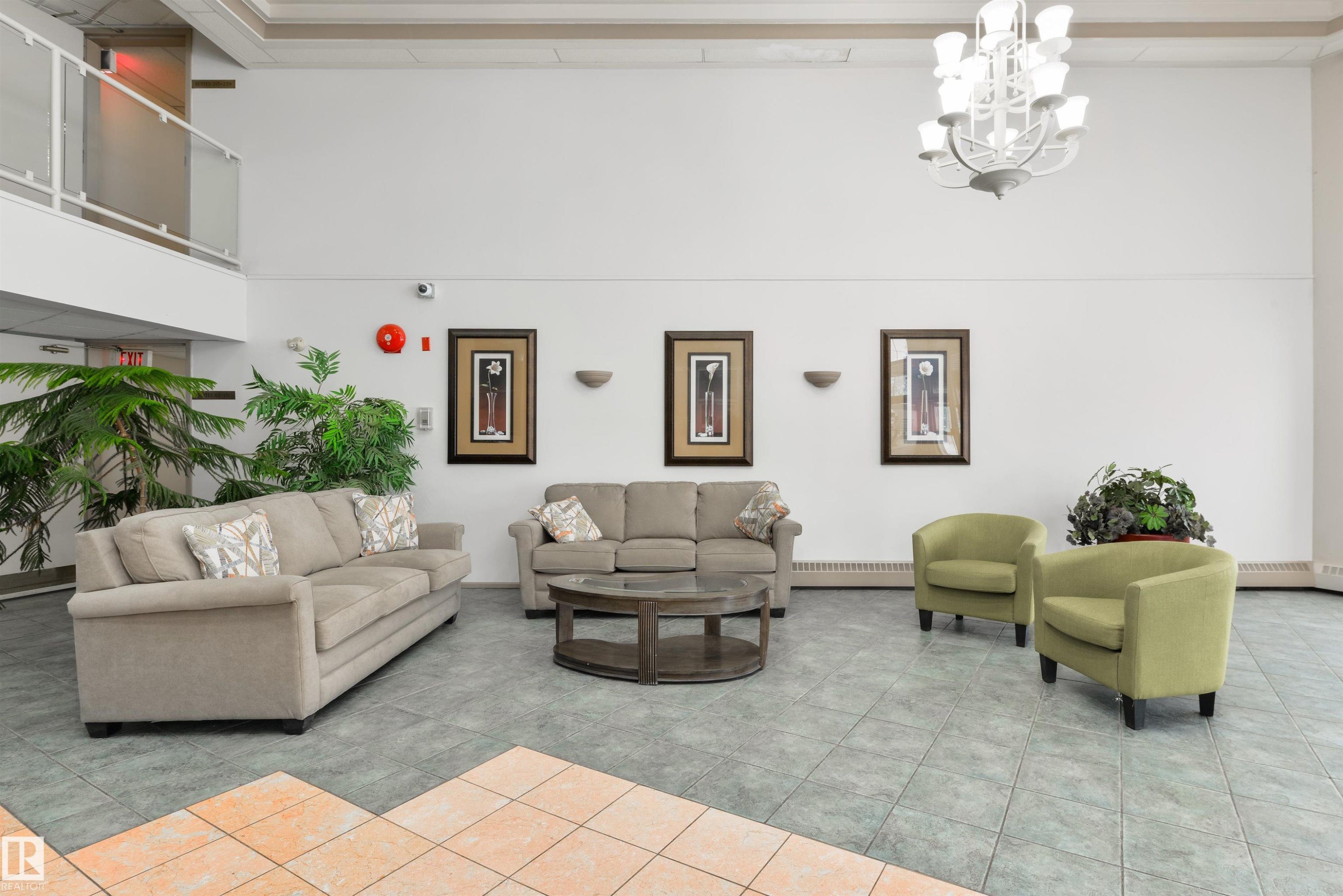 Community lobby with a high ceiling - 232 15499 Castle Downs Road, Edmonton, AB - Indoor