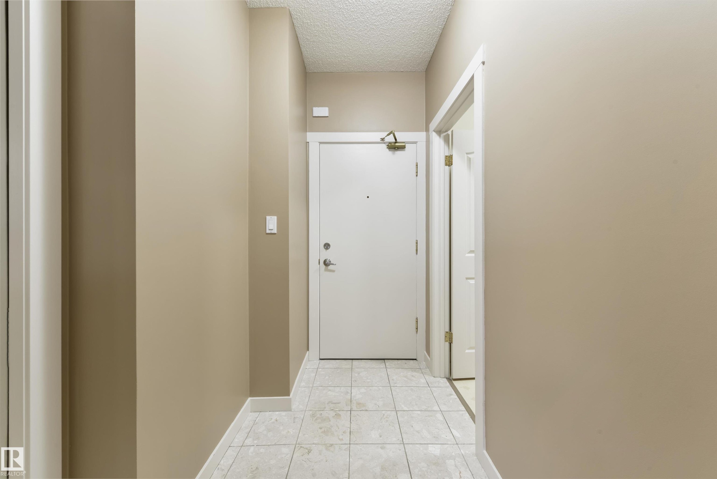 232 15499 Castle Downs Road, Edmonton, AB - Indoor Photo Showing Other Room